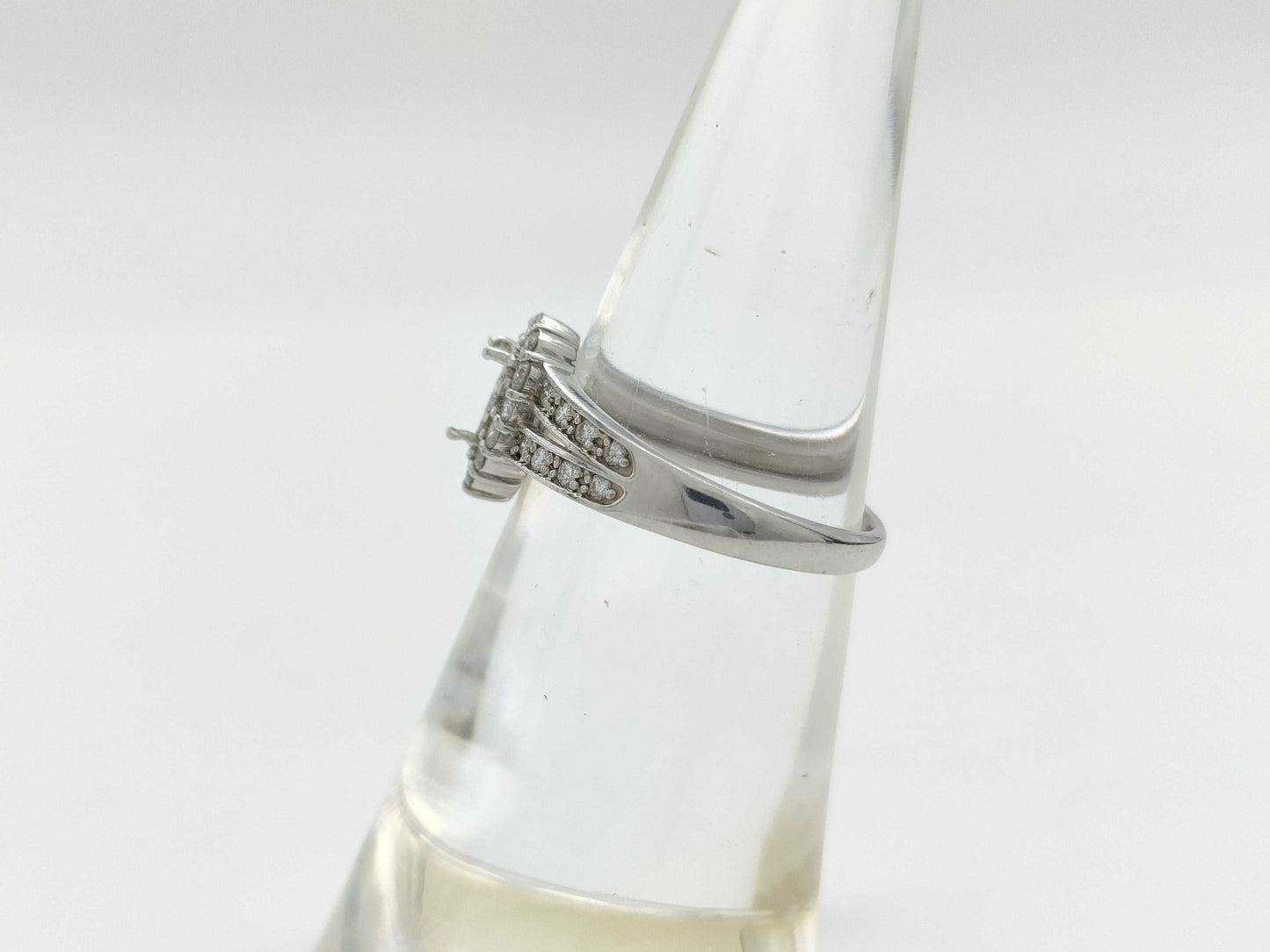 D0.26ct Empty Frame PT900 3.4g Ring