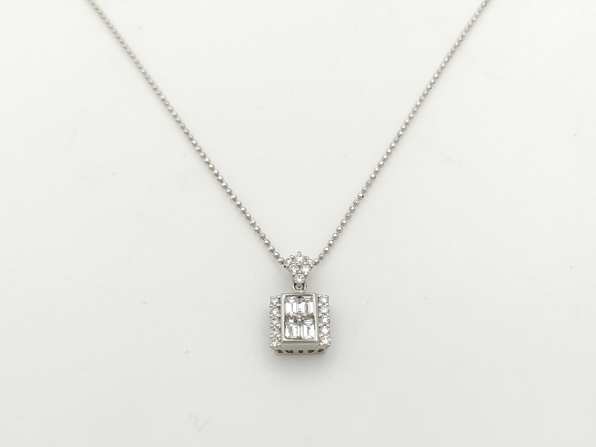K.dion PD0.009ct D0.60ct D0.29ct PT900/850 7.0g Necklace