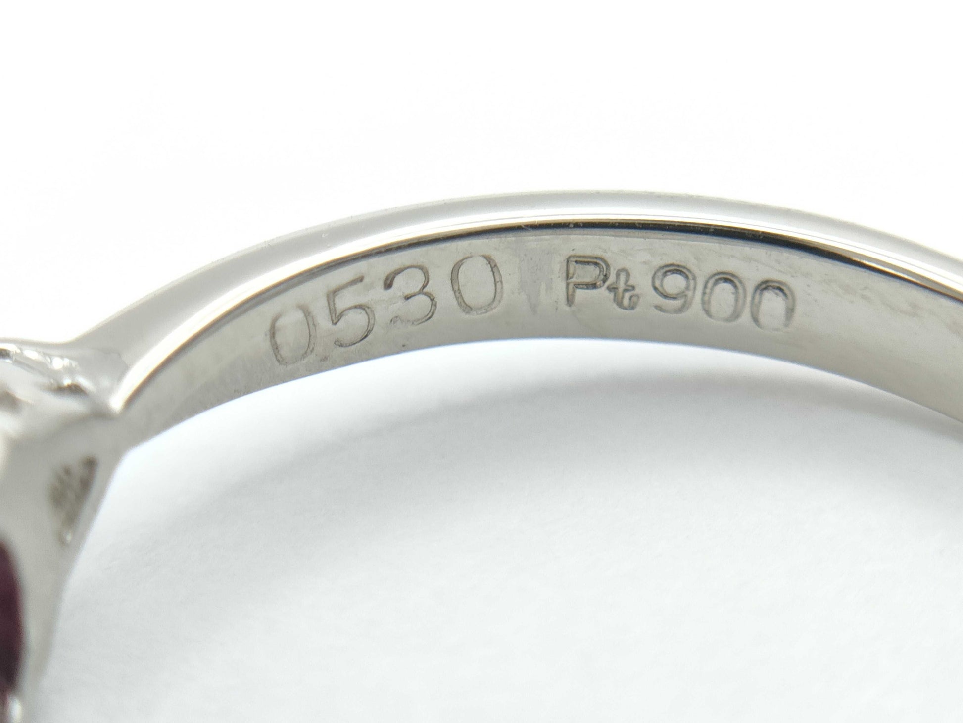 R0.530ct D0.16ct PT900 3.2g Ring