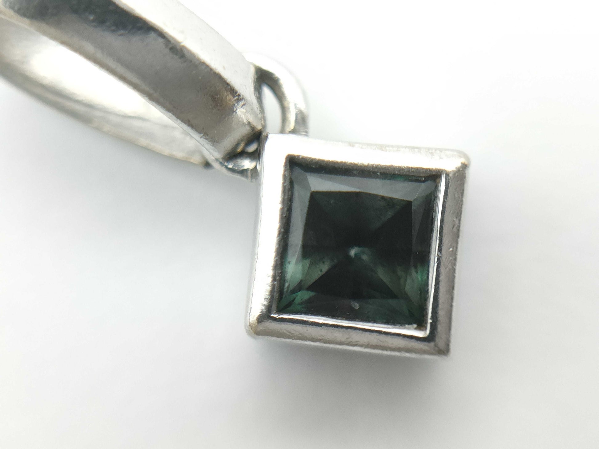 AX0.41ct K18WG 1.6g Pendant Top
