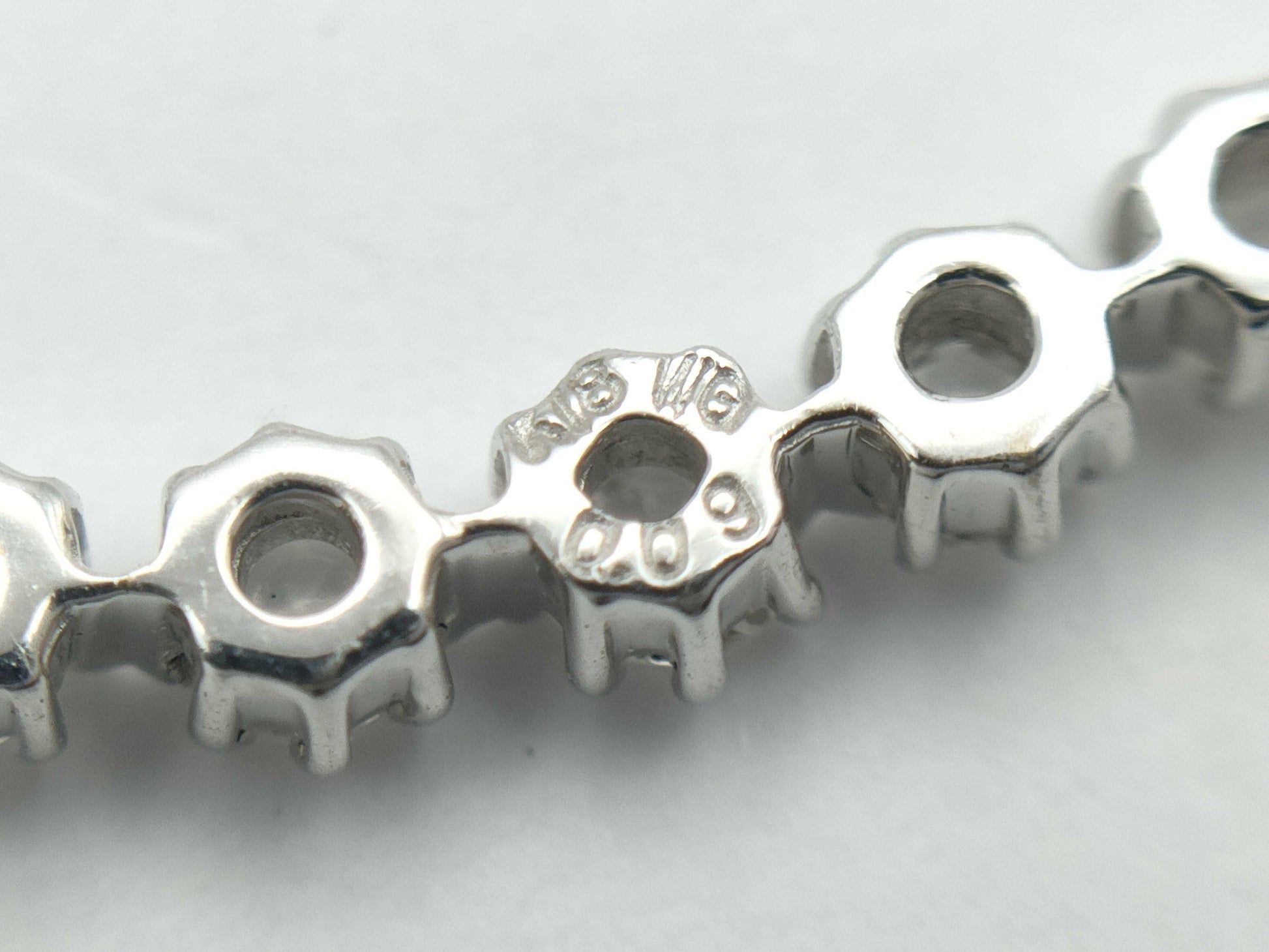 D0.09ct K18/K18WG 1.8g Necklace