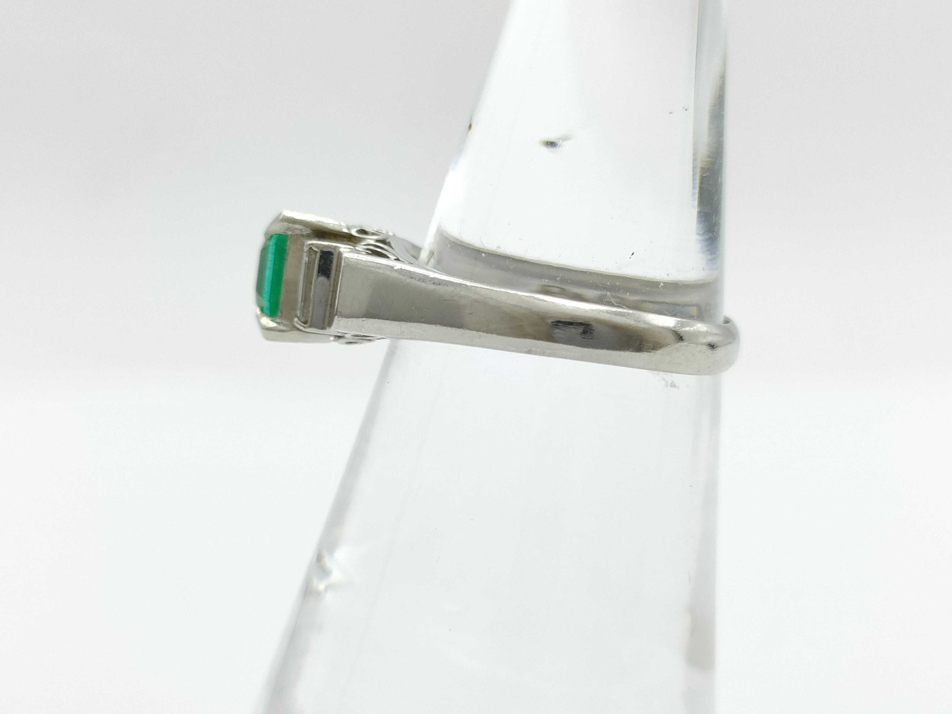E0.81ct D0.35ct PT900 5.2g Ring