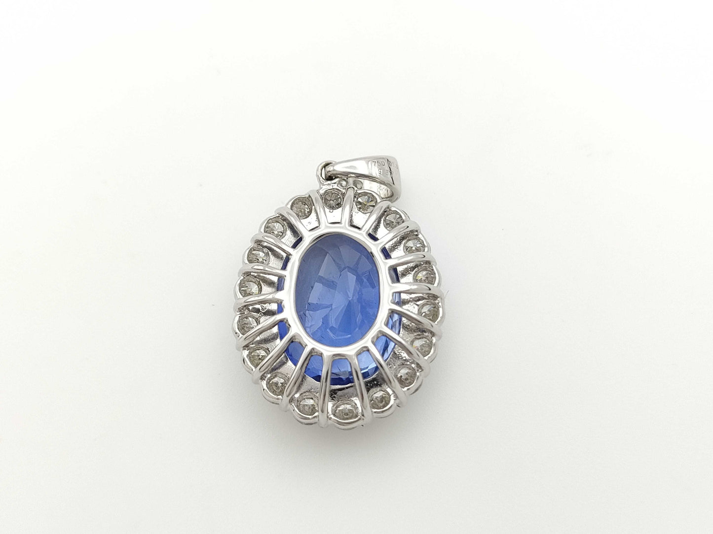 S9.57ct D1.316ct 750 6.5g Pendant Top