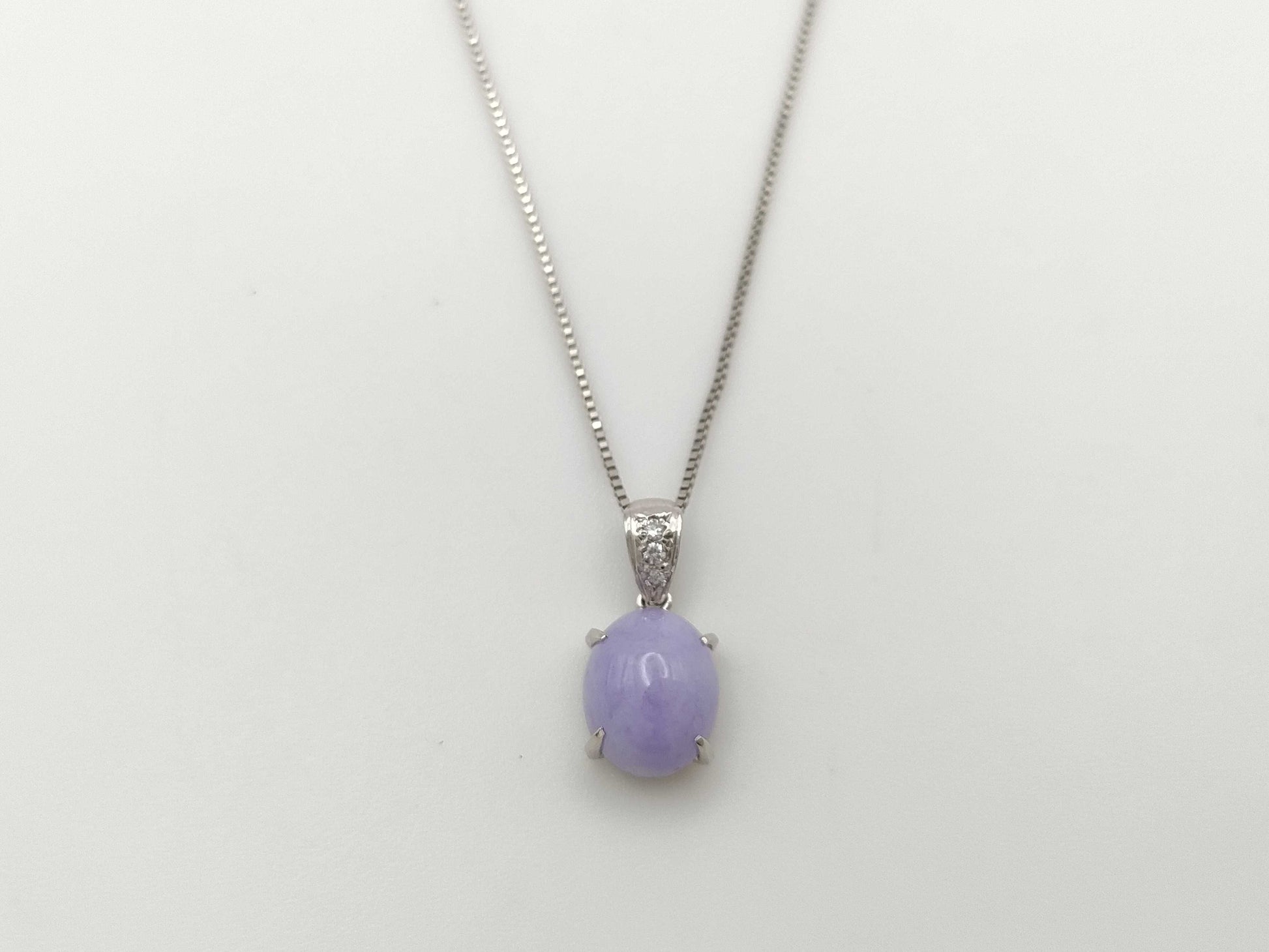 Lavender Jade 3.60ct D0.03ct PT900/850 3.8g Necklace