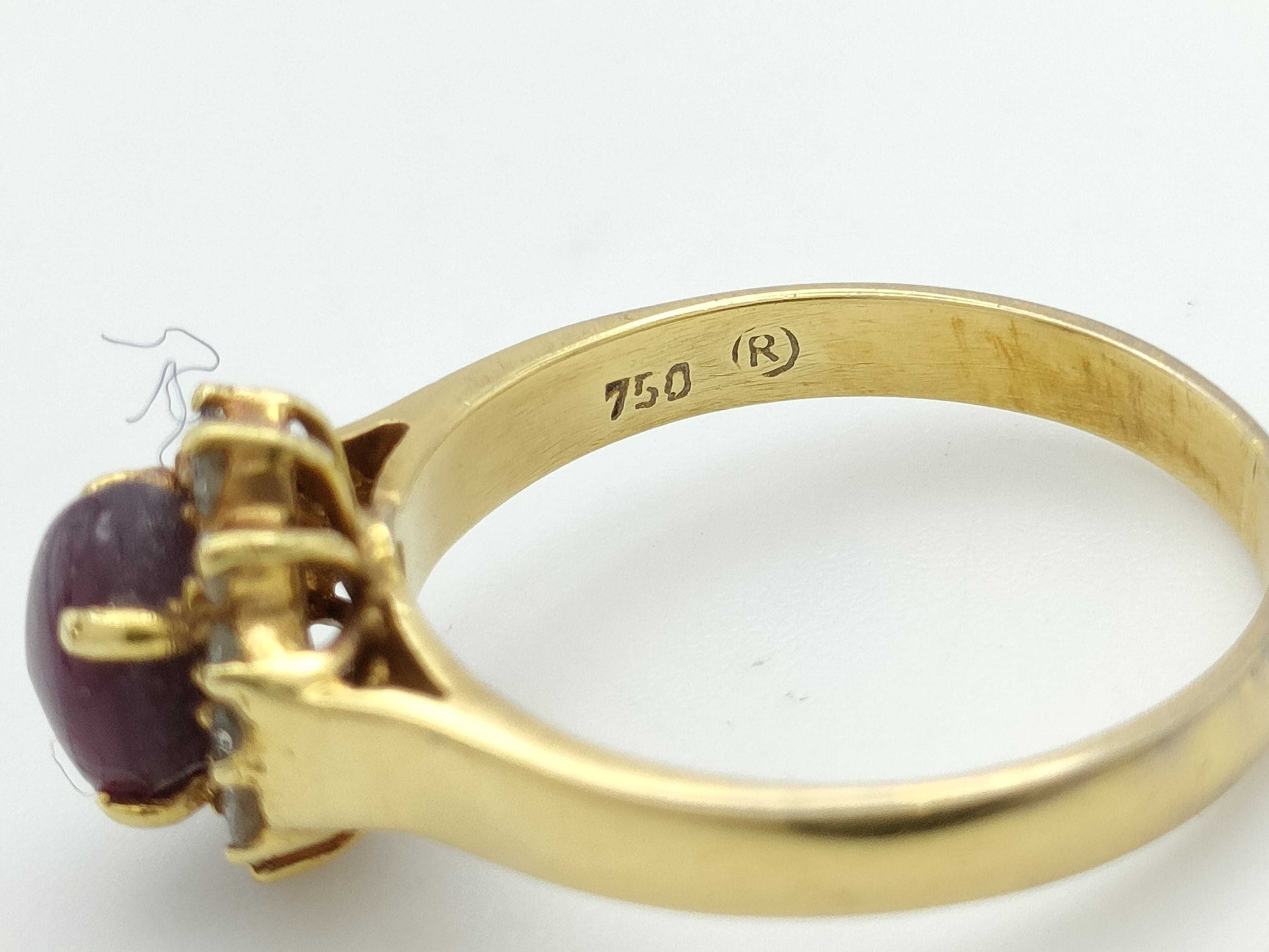 Star Ruby Diamond 750 4.1g Ring