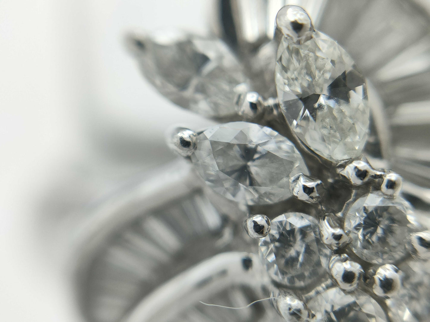 Diamond PT900 11.1g Ring