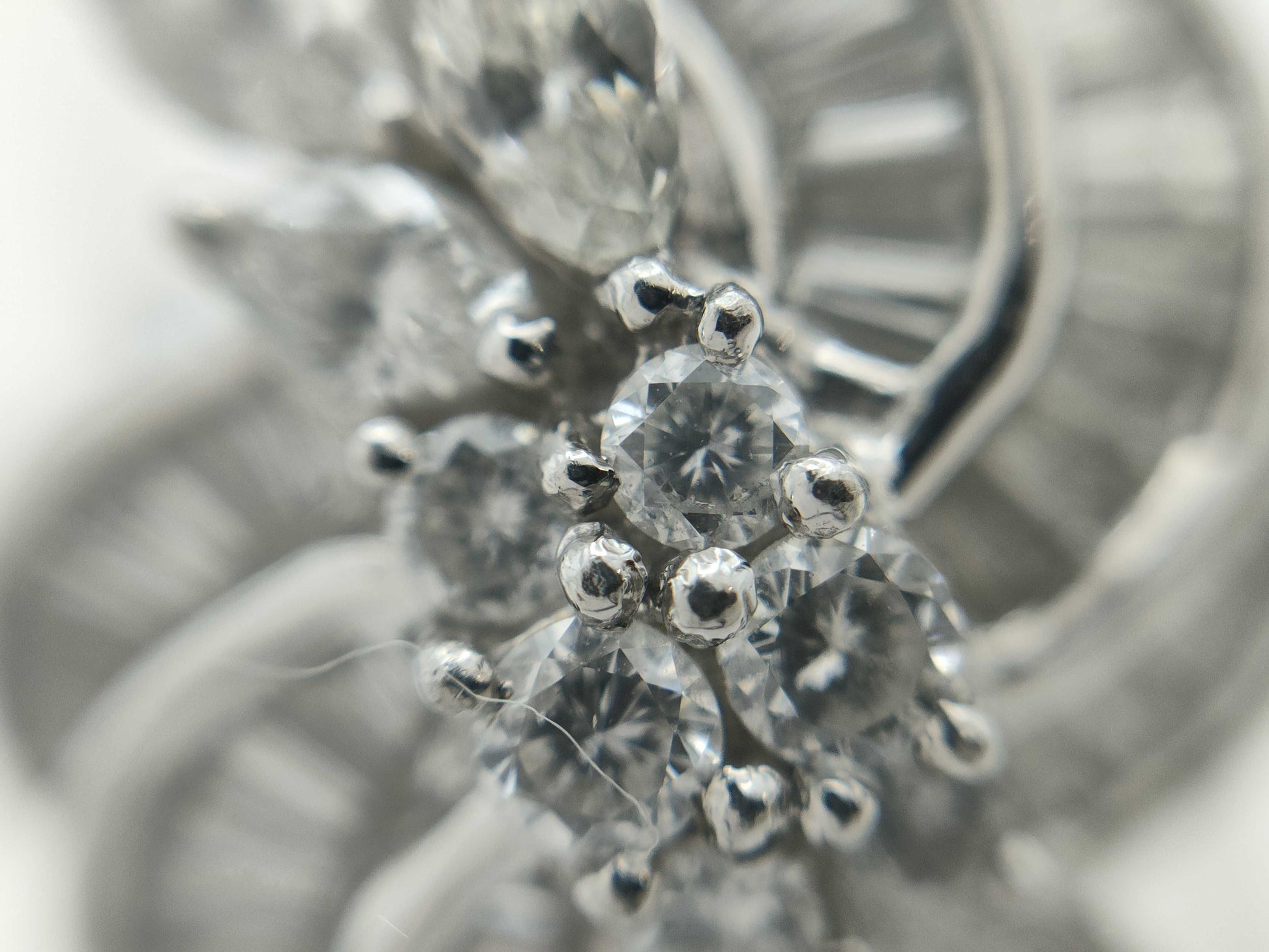 Diamond PT900 11.1g Ring