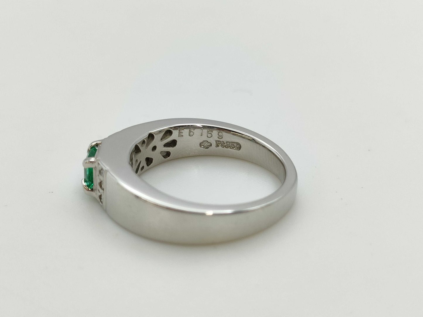 E0.28ct D0.03ct PT850 8.5g Ring