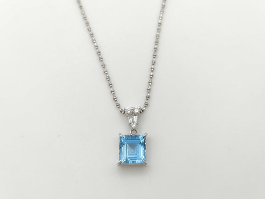 AQ2.70ct D0.20ct K18WG 5.0g Necklace