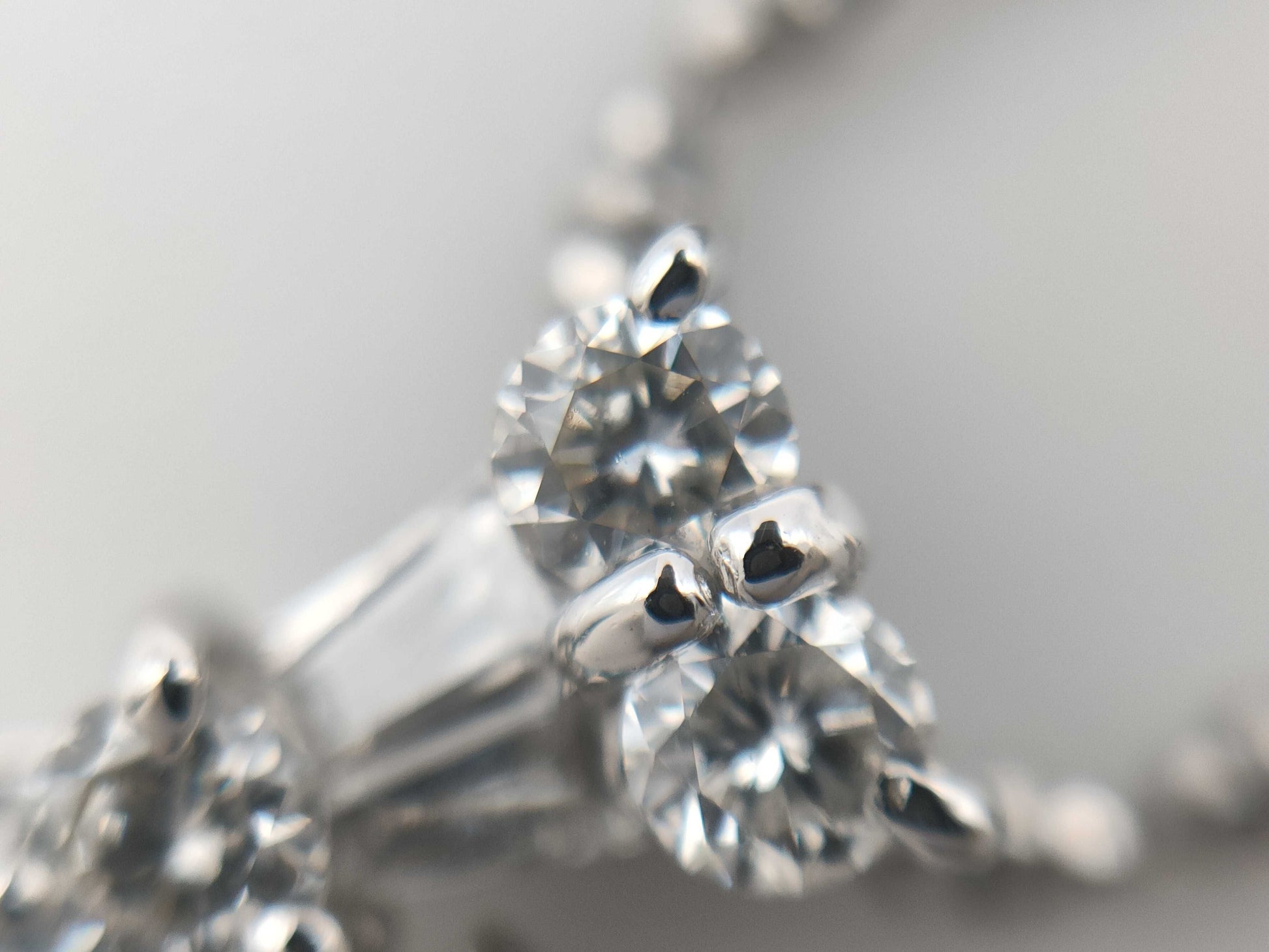 AQ2.70ct D0.20ct K18WG 5.0g Necklace