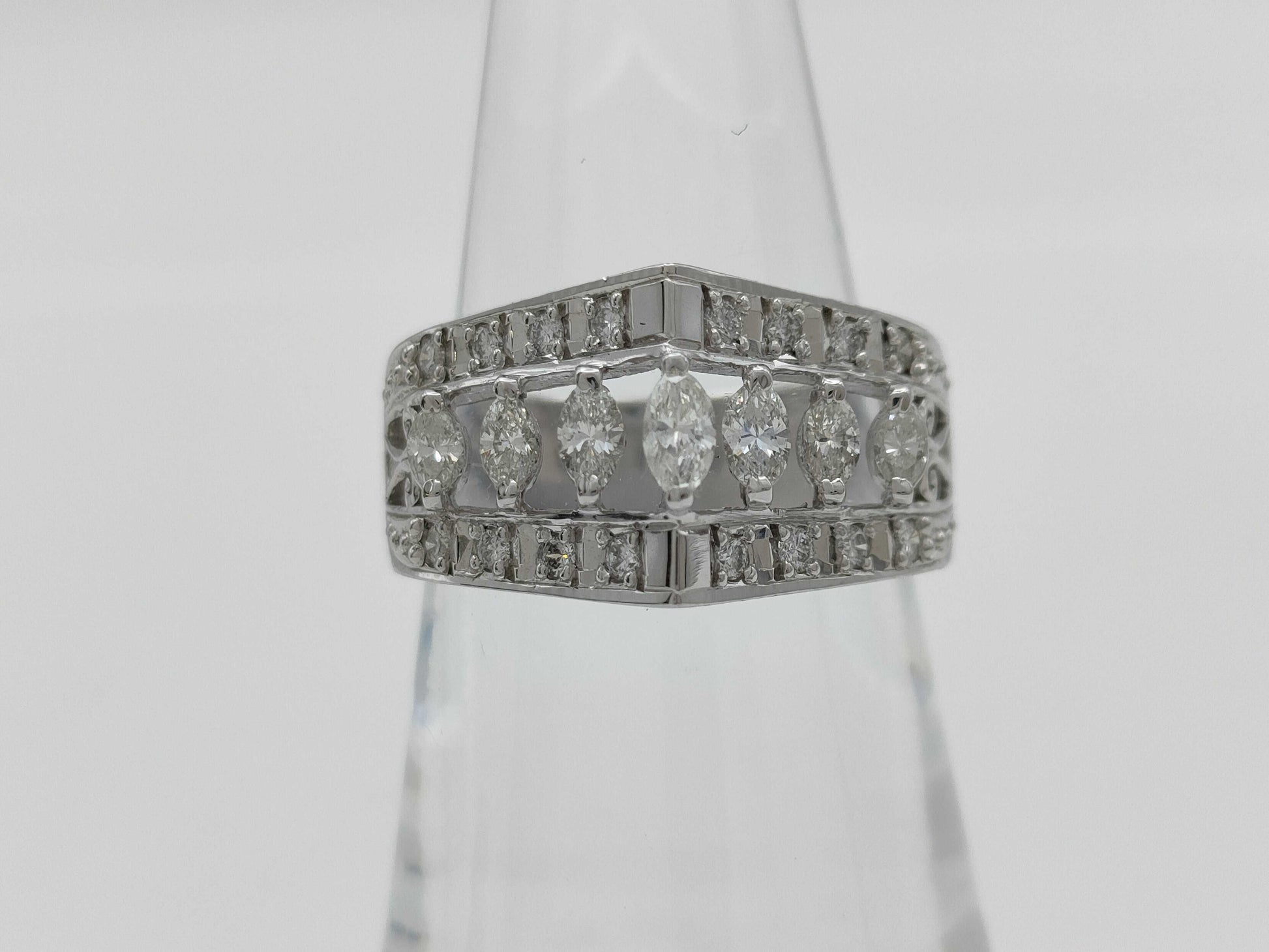 D0.39ct FD0.19ct PT900 9.1g Ring