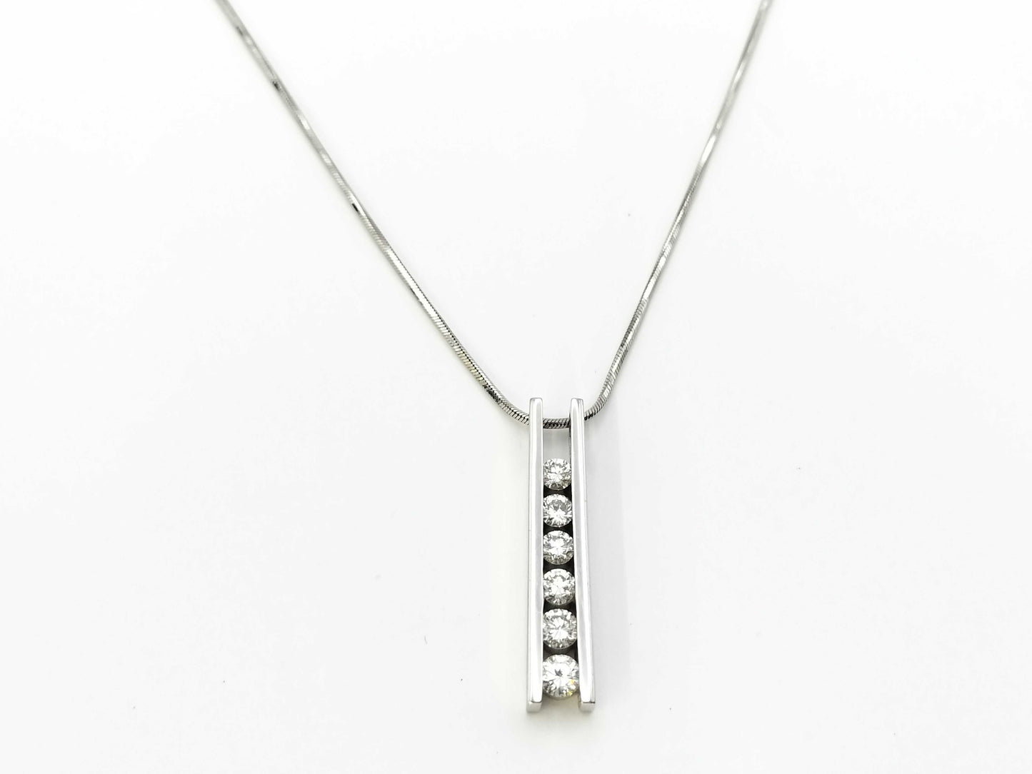 D0.76ct PT900/850 10.7g Necklace