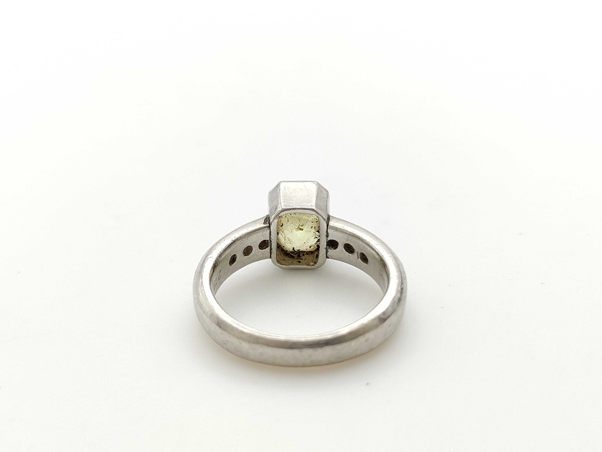 Colored Stone 2.122ct D0.243ct PT900 7.9g Ring