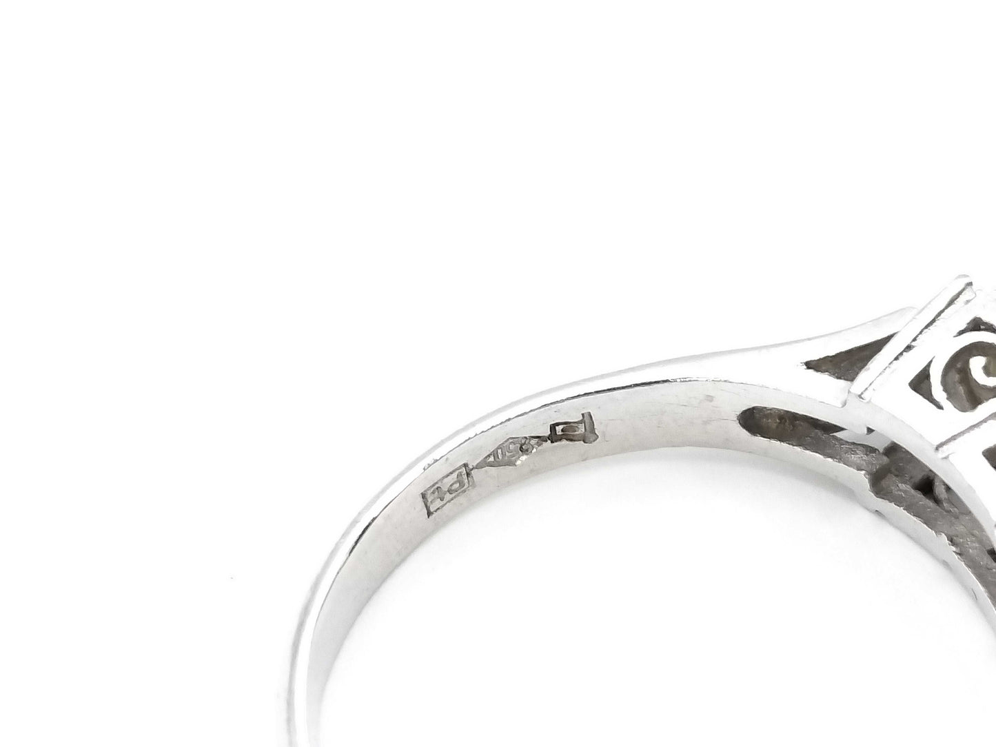 D1.01ct PT850 5.1g Ring
