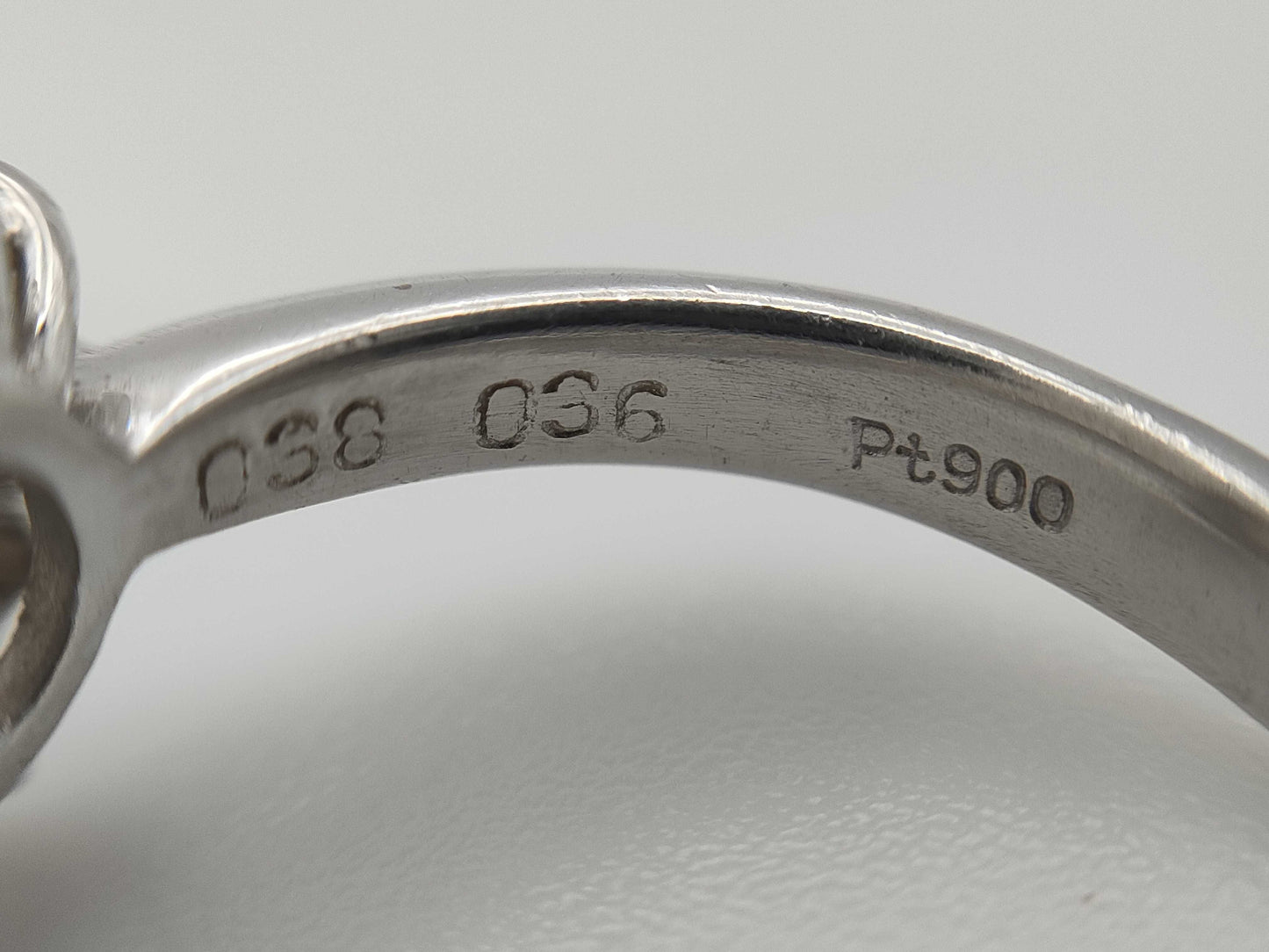 OP0.38ct D0.66ct PT900 5.8g Ring