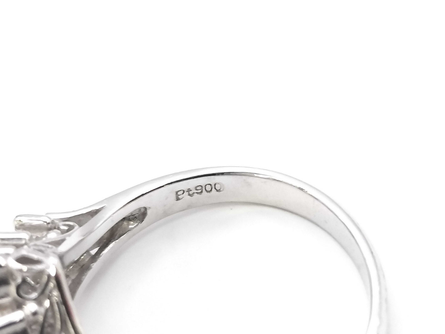 D1.07ct PT900 5.6g リング