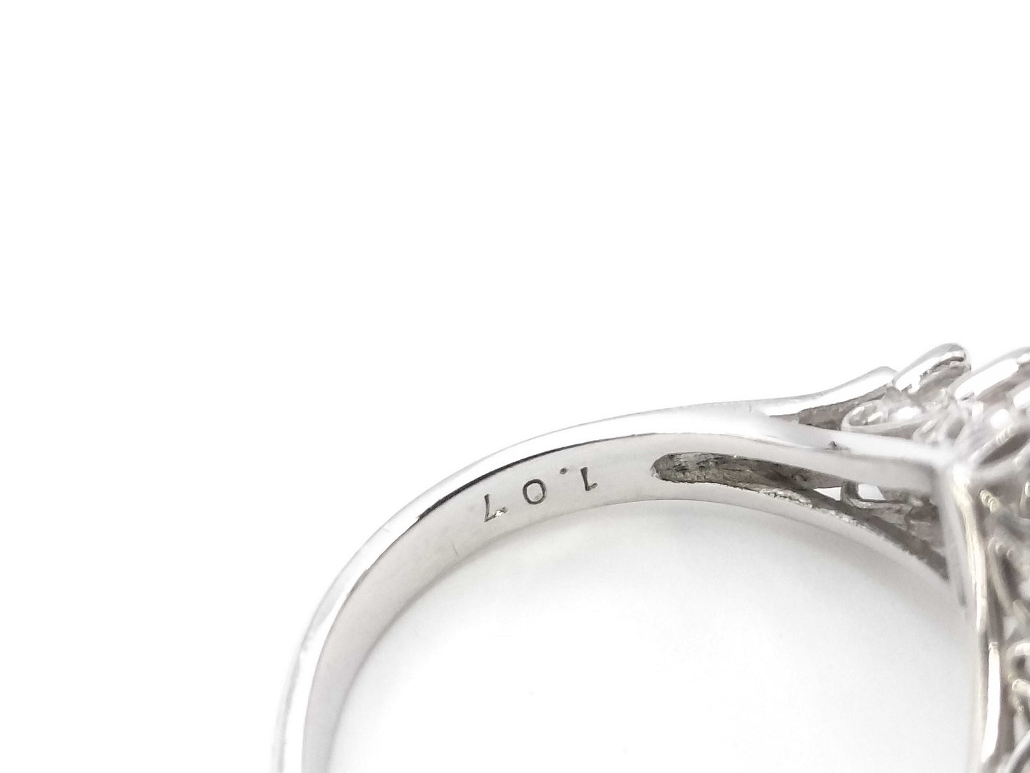 D1.07ct PT900 5.6g リング