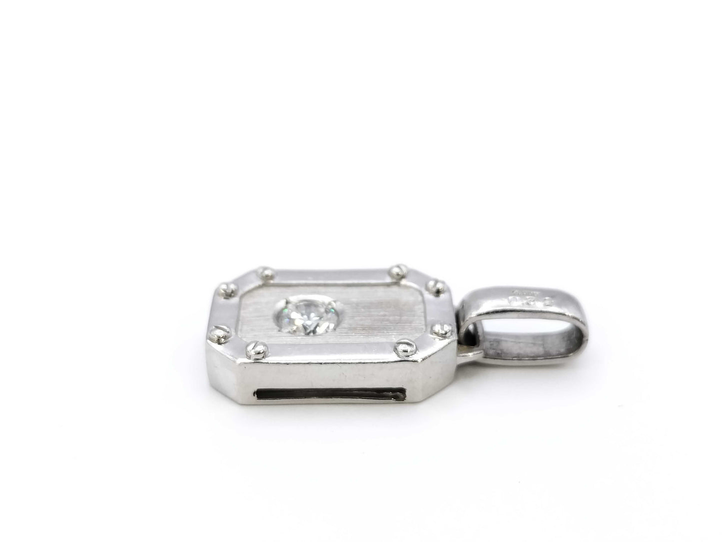 D0.32ct PT900 8.7g Pendant Top