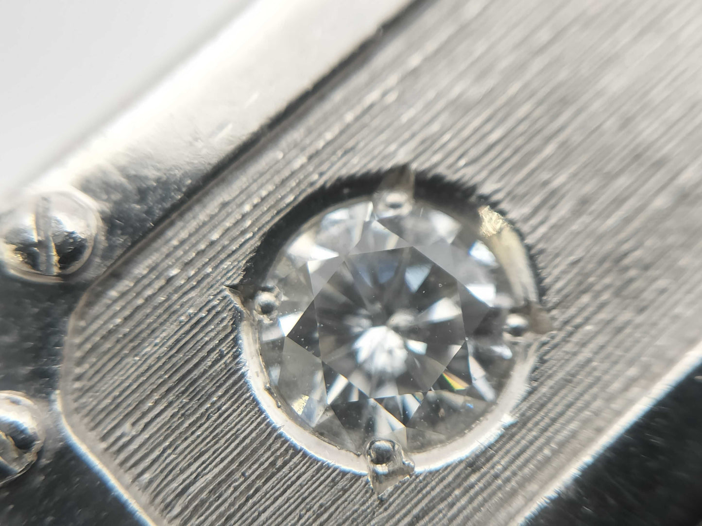 D0.32ct PT900 8.7g Pendant Top