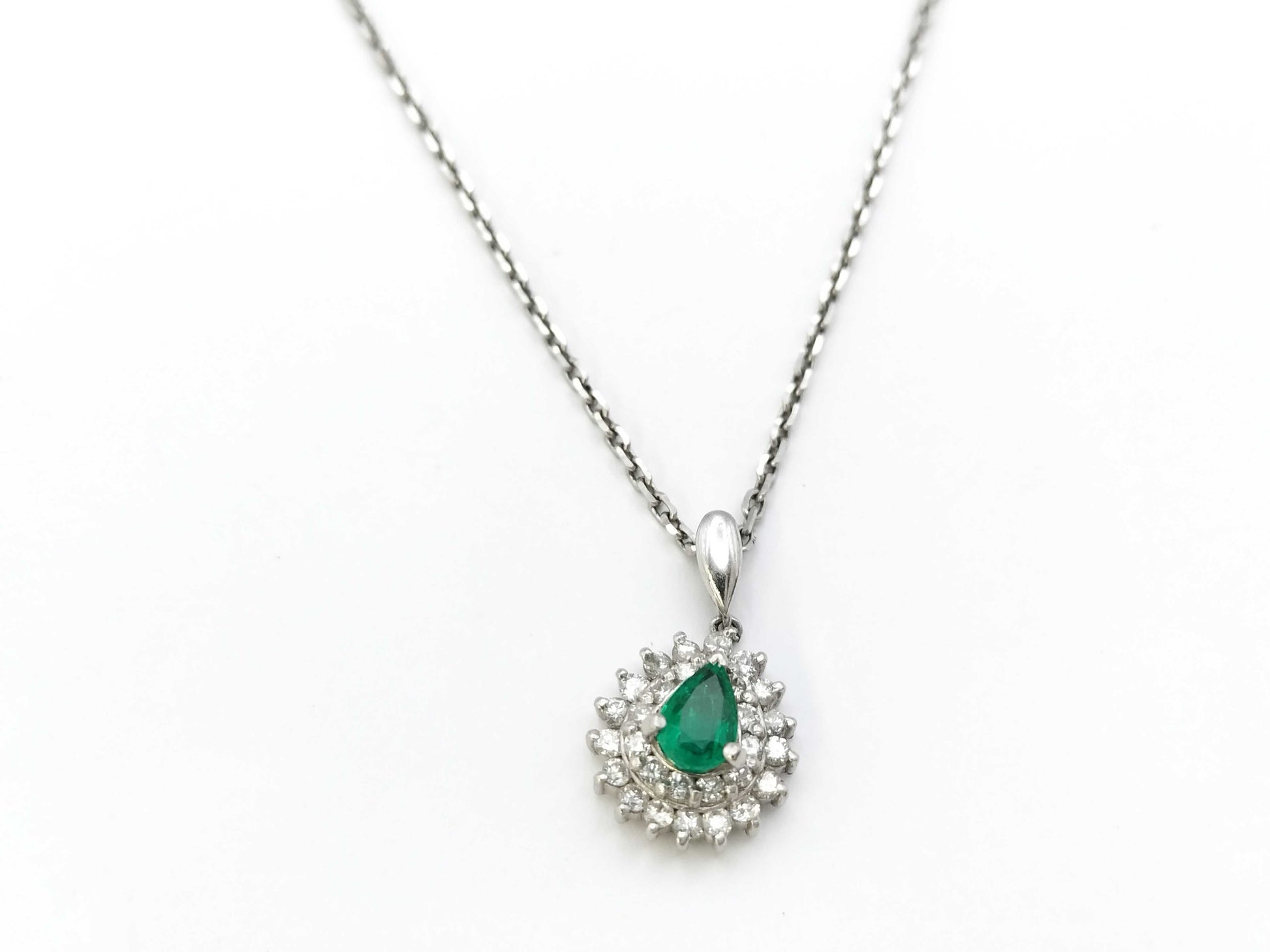 Emerald Diamond PT900/PT850 6.1g Necklace