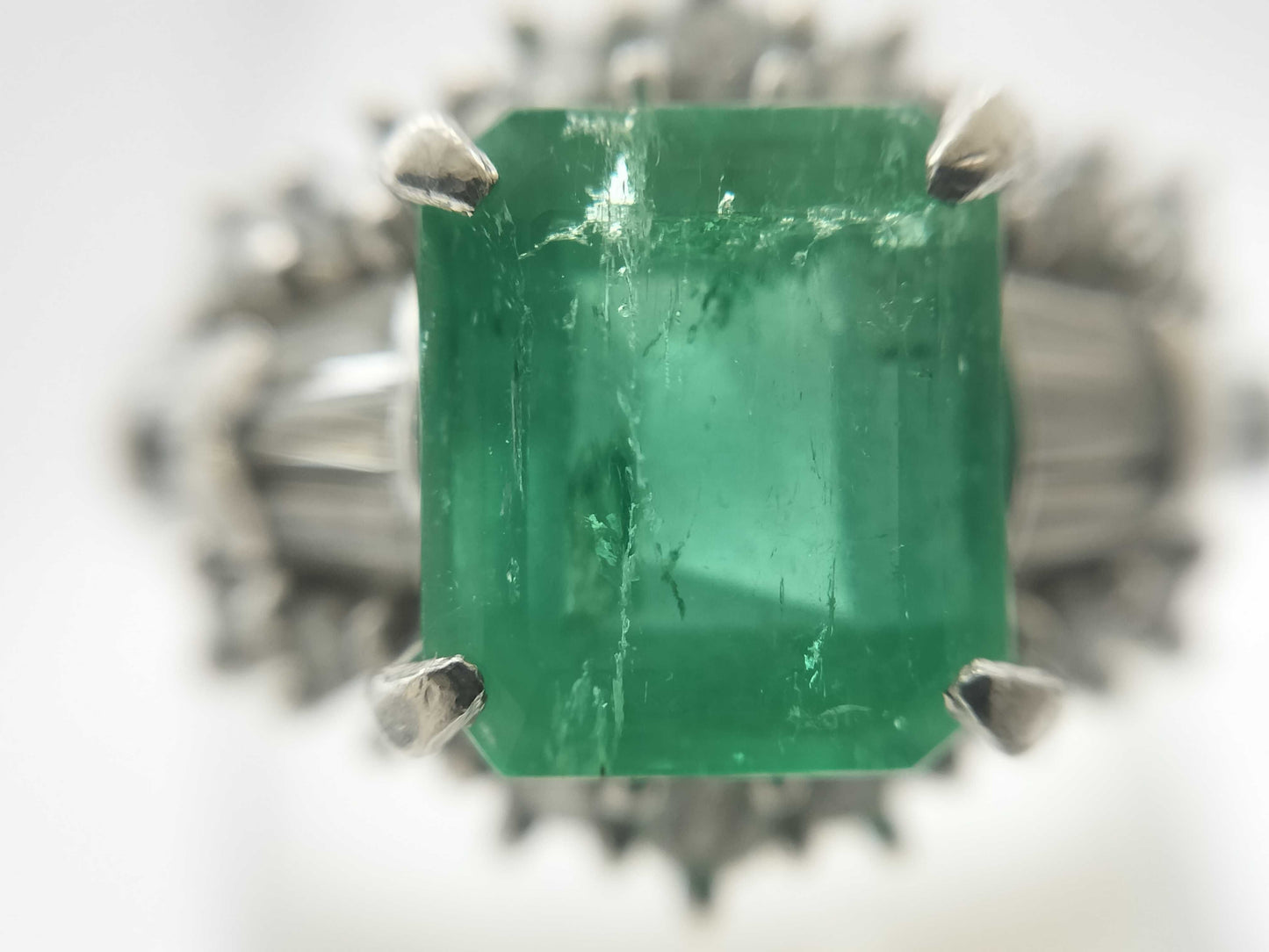 E1.93ct D0.55ct PT900 7.7g Ring