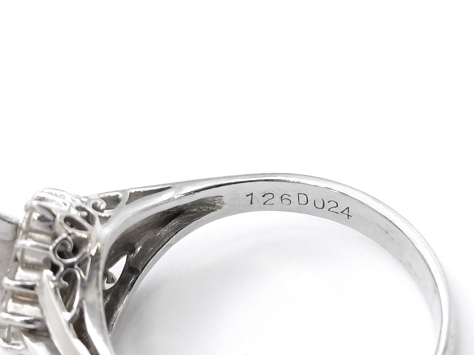 S1.26ct D0.24ct PT850 5.1g Ring