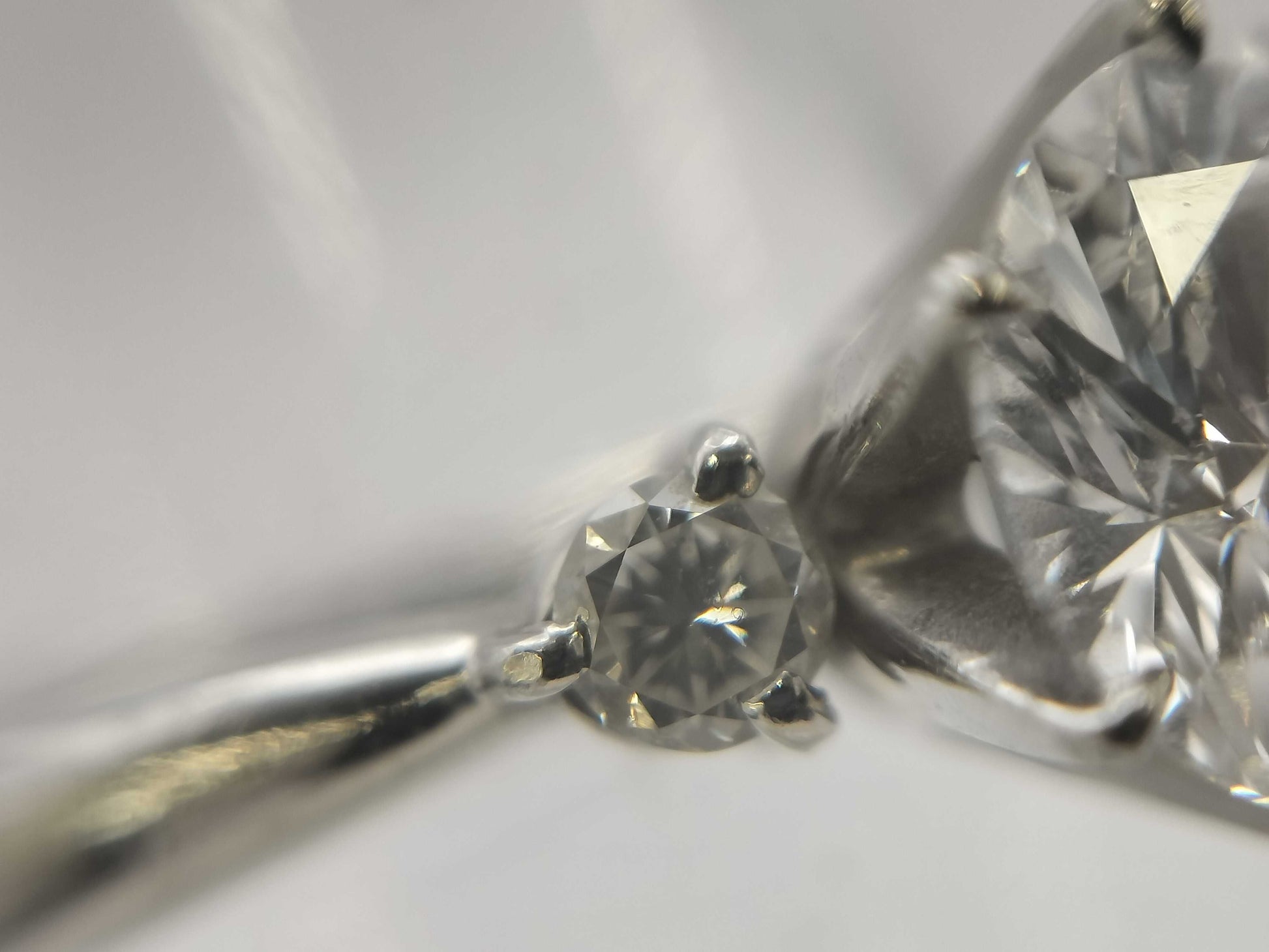D1.008ct FD0.115ct PT950 5.1g Ring