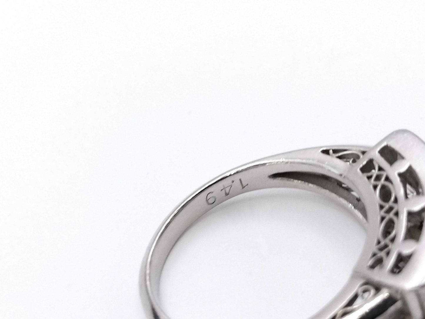 D1.49ct PT850 5.2g Ring