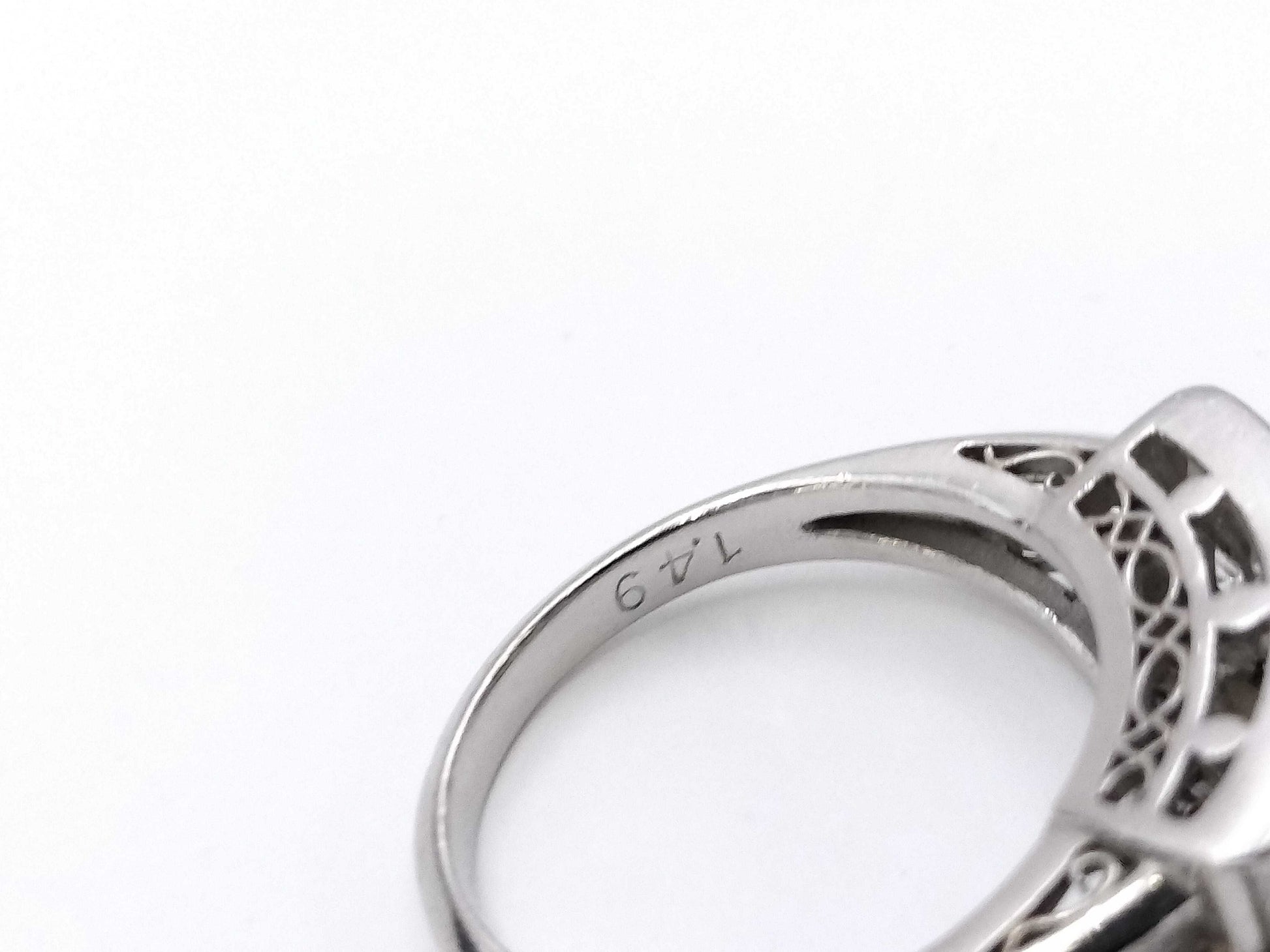 D1.49ct PT850 5.2g Ring