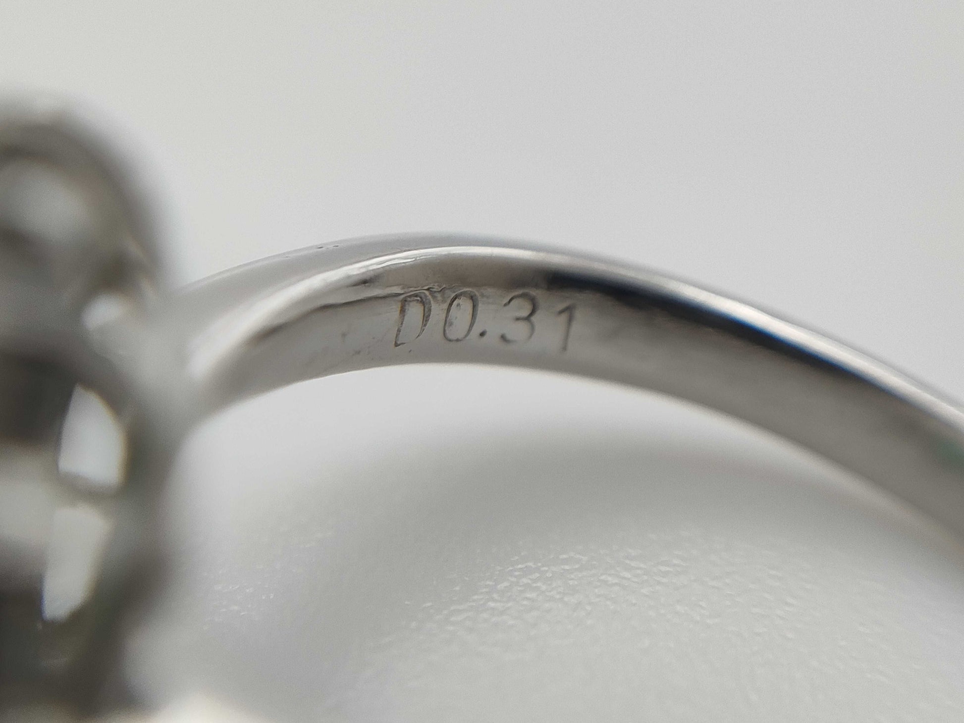 E0.725ct D0.31ct PT900 4.7g Ring