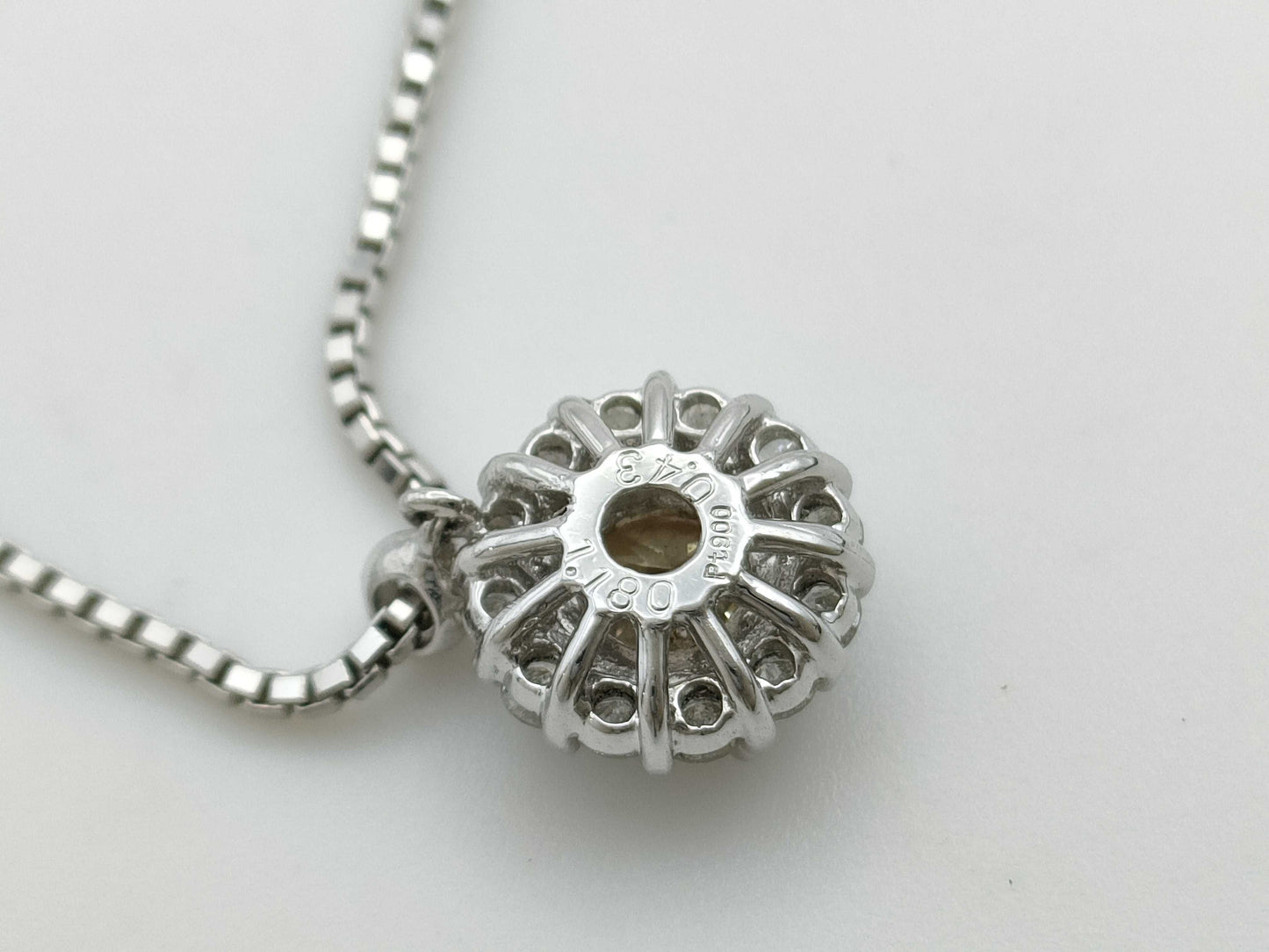 D1.18ct FD0.43ct PT900/850 9.0g Necklace