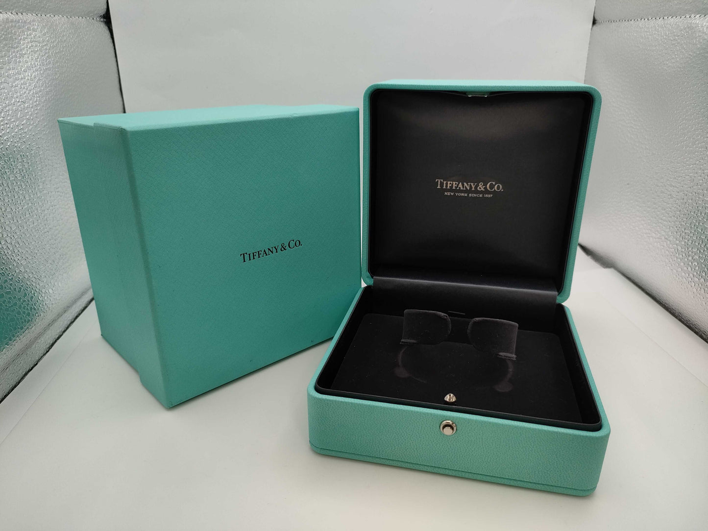 Tiffany & Co. Lock d1.28ct YG/WG Au750 18.9g Bracelet Bangle