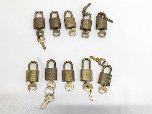 LOUIS VUITTON Louis Vuitton Key and Cadena Set x 10 Other Accessories