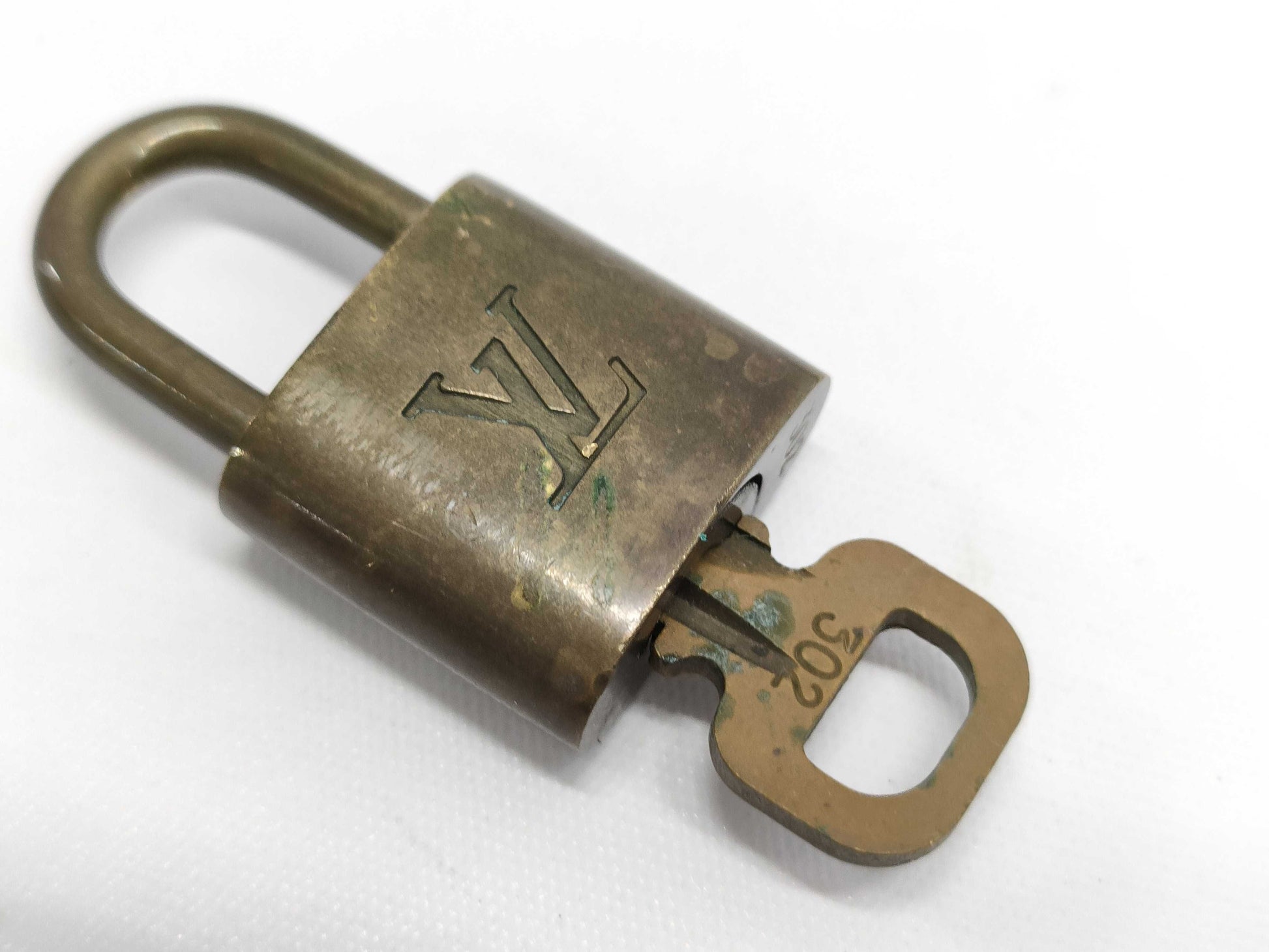 LOUIS VUITTON Louis Vuitton Key Cadena Set x 10 Other Accessories