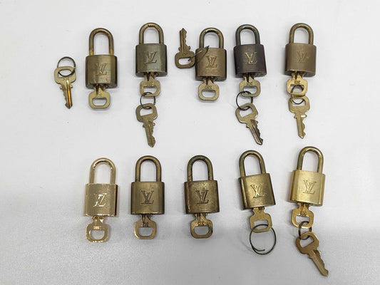 LOUIS VUITTON Louis Vuitton Key and Cadena Set x 10 Other Accessories