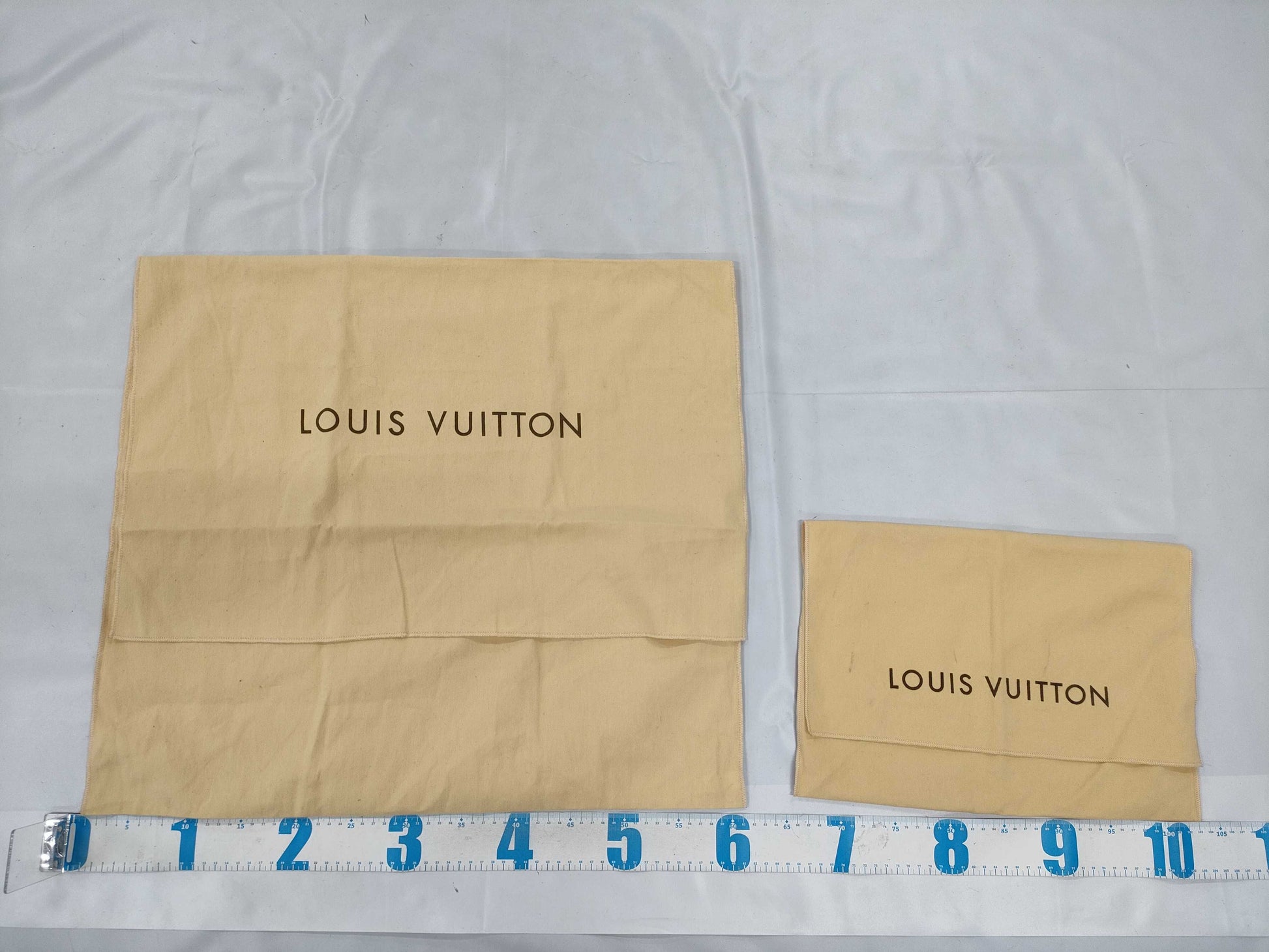 LOUIS VUITTON 15 Dust Bags