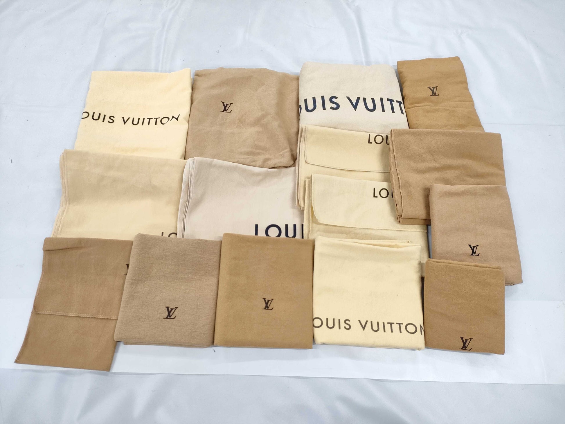 LOUIS VUITTON 15 Dust Bags