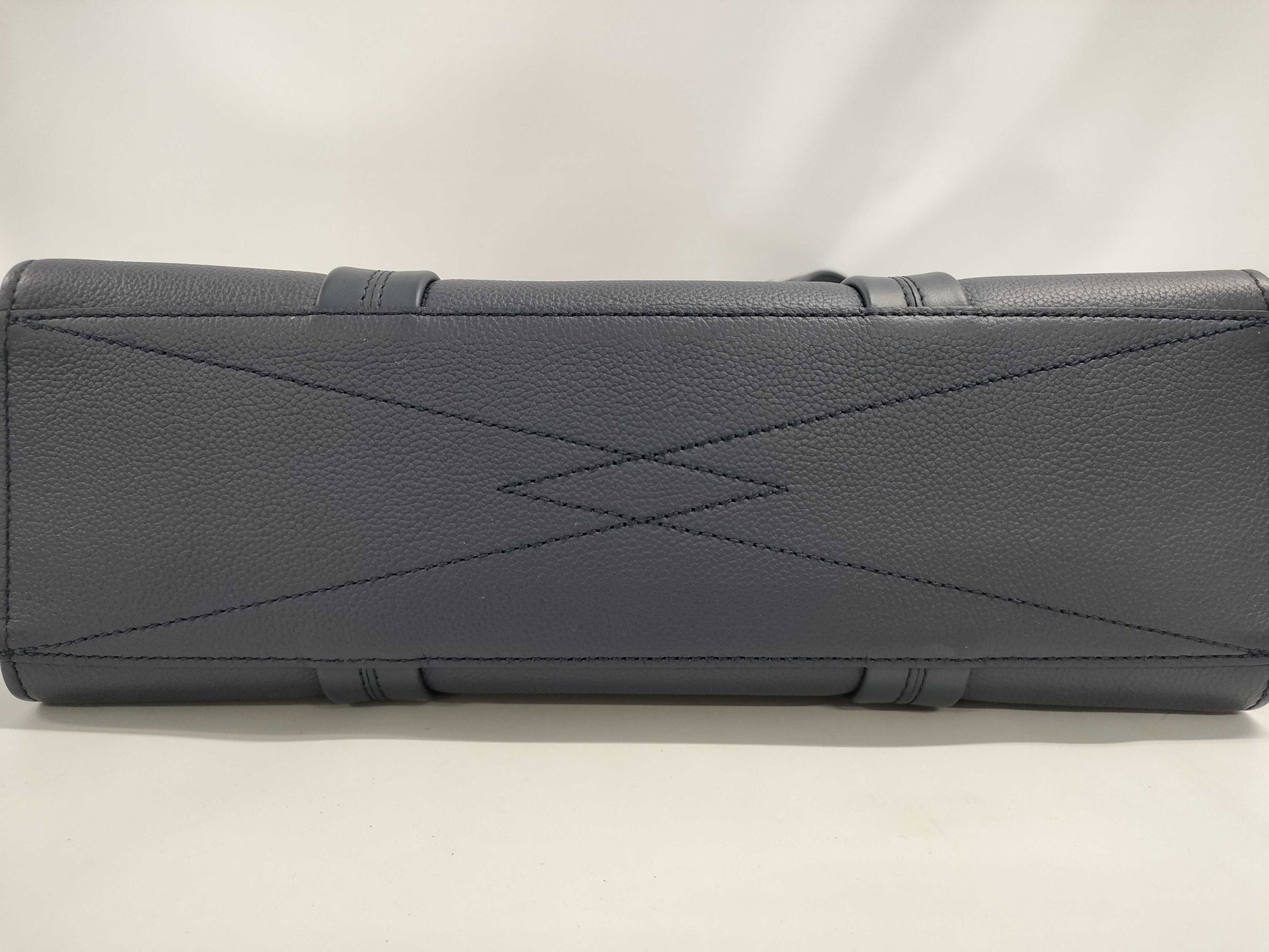 LOUIS VUITTON LV Take Off Aerogram Navy Tote Bag