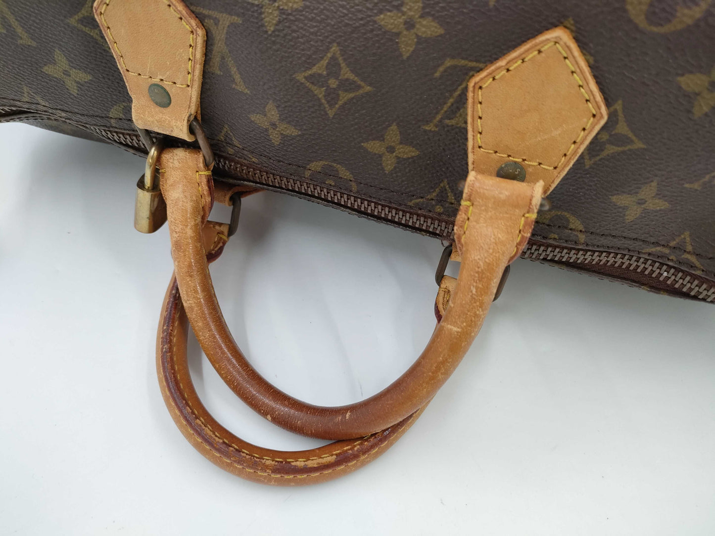 LOUIS VUITTON Louis Vuitton Monogram Speedy 30 Handbag