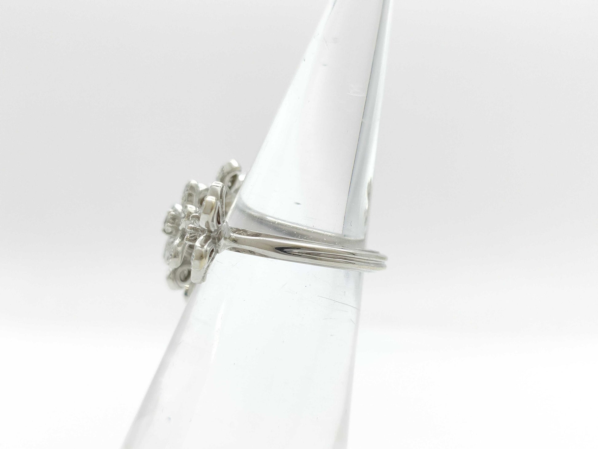 Van Cleef&Arpels Socrates #49 750 6.3g Ring