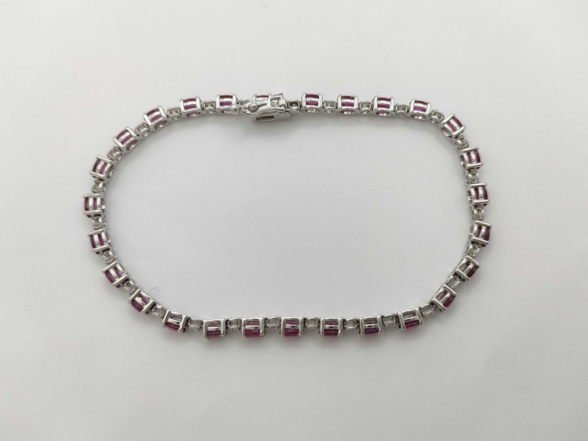 R6.13ct D0.30ct K18WG 8.2g Bracelet Bangle