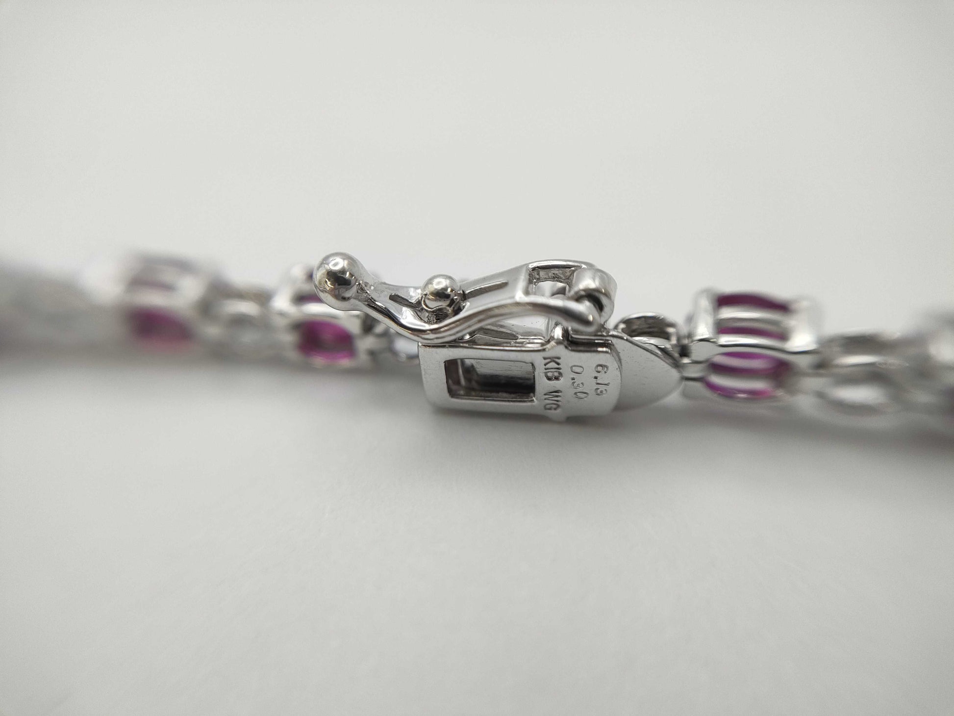 R6.13ct D0.30ct K18WG 8.2g Bracelet Bangle
