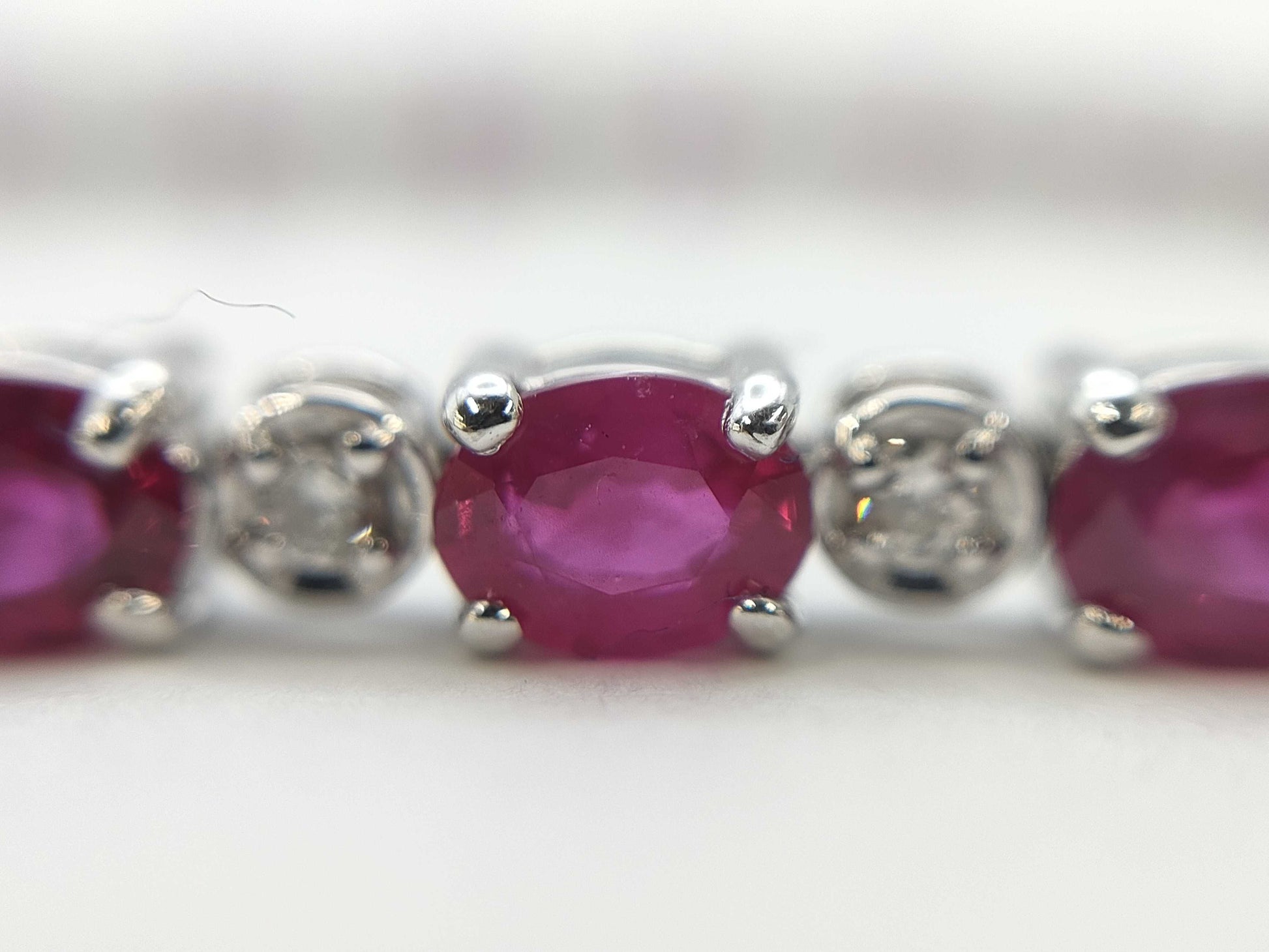 R6.13ct D0.30ct K18WG 8.2g Bracelet Bangle