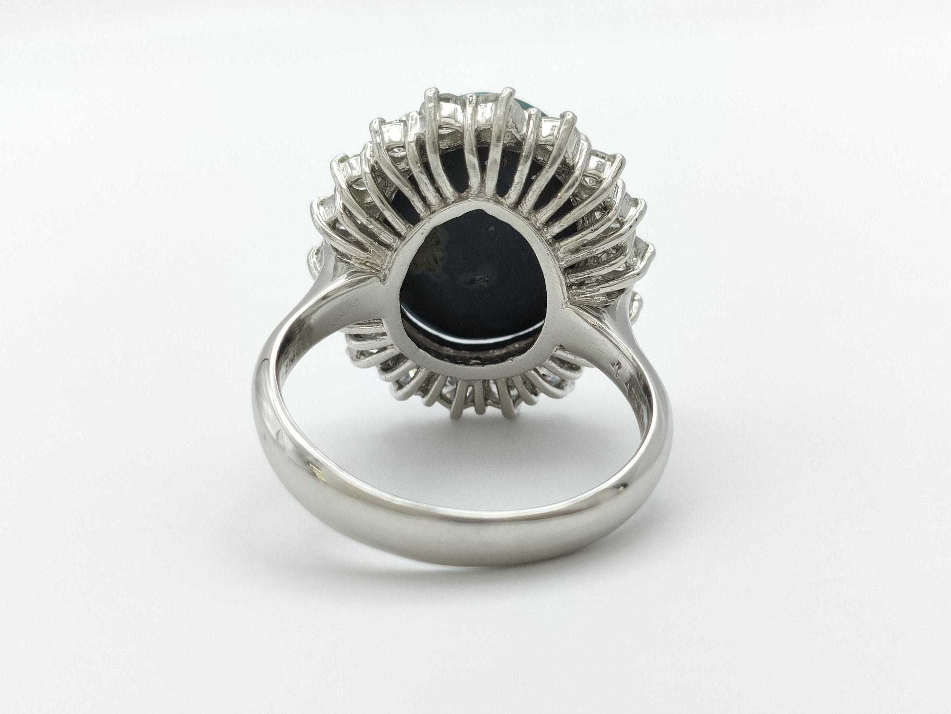 Black Opal 4.45ct D1.20ct PT900 10.2g Ring
