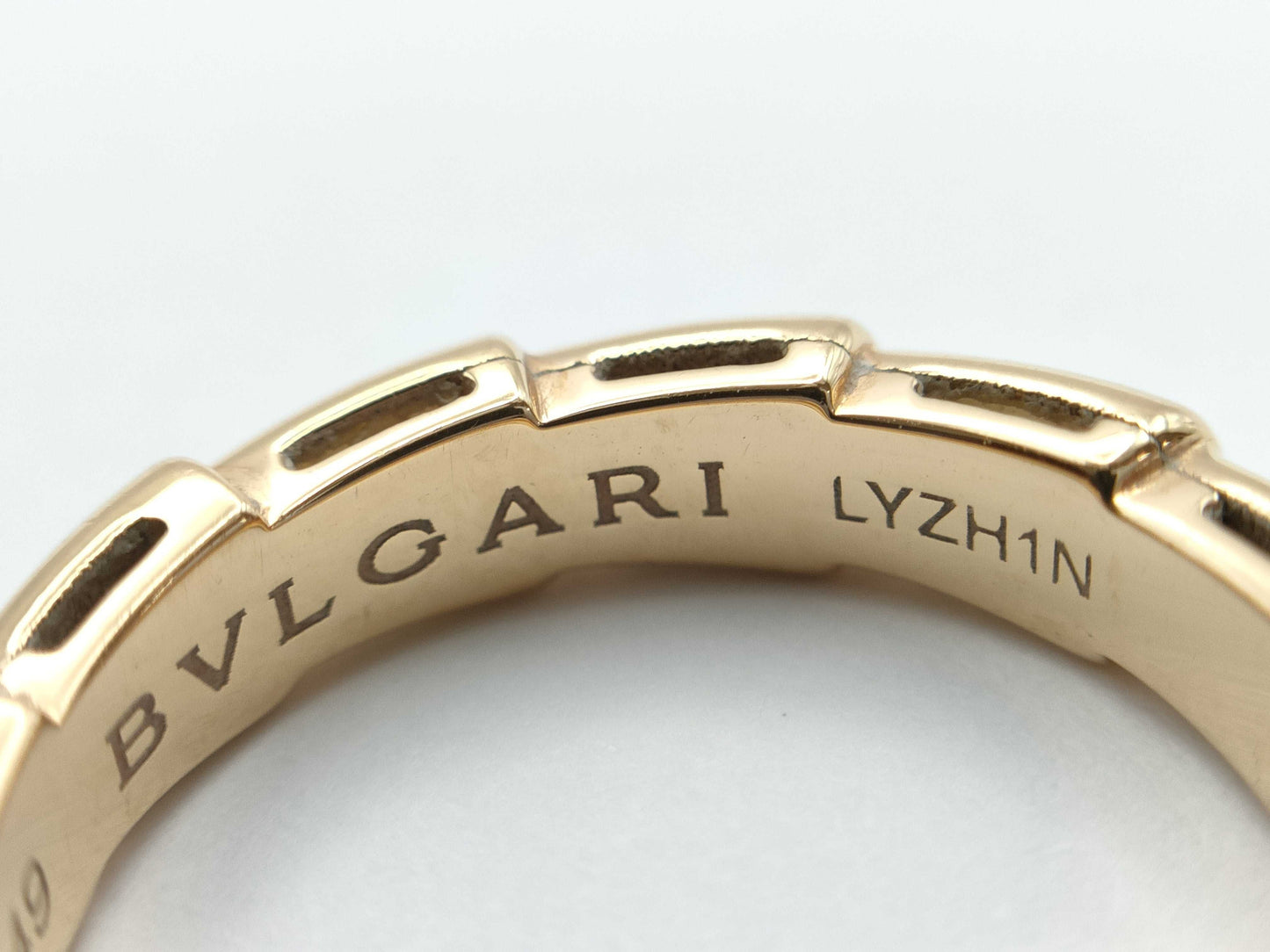 BVLGARI Serpenti Shell Diamond #49 Au750 3.6g Ring