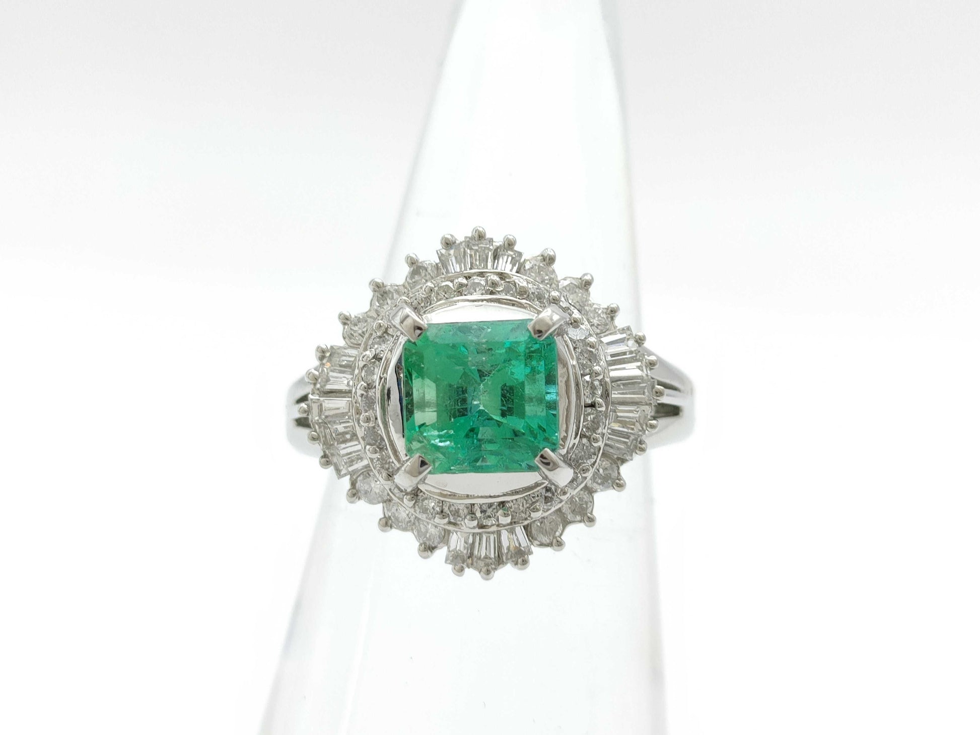 E1.372ct D.0.60ct PT900 11.1g Ring