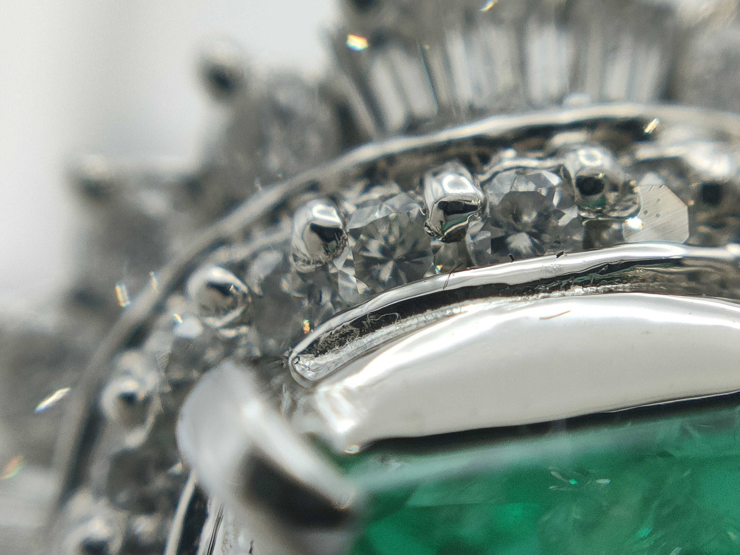 E1.372ct D.0.60ct PT900 11.1g Ring