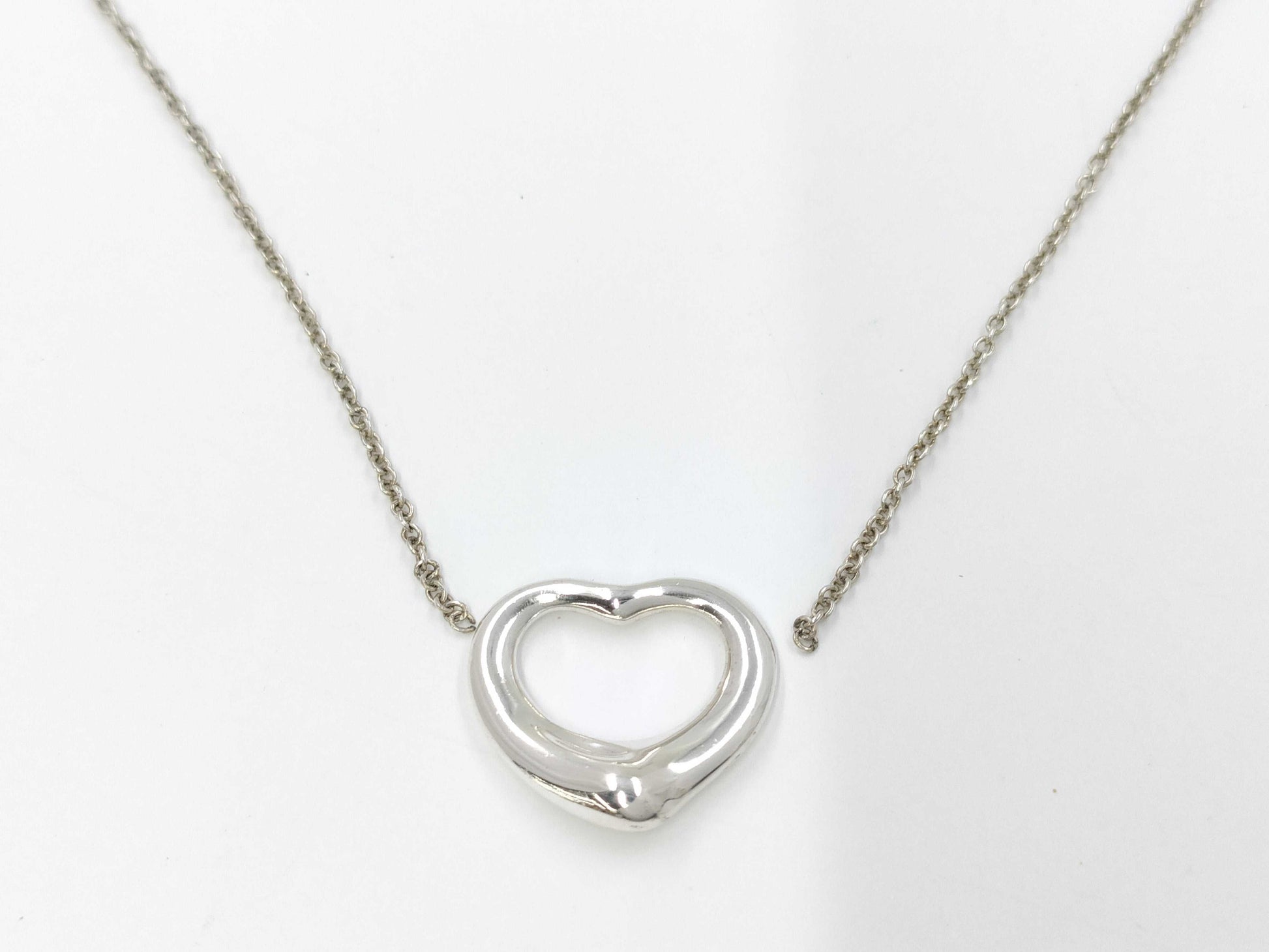 Tiffany&Co. Open Heart 3.4g Necklace
