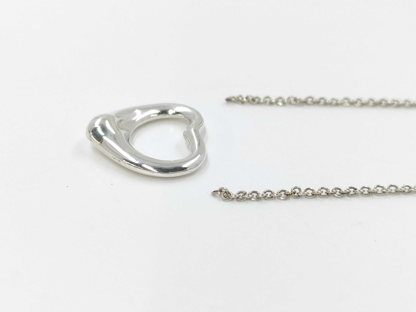 Tiffany&Co. Open Heart 3.4g Necklace