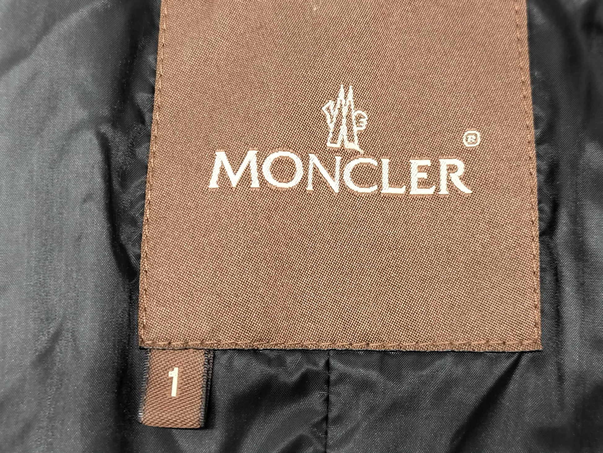 MONCLER Down Nylon Size 1 Black Ruffle Women's Jacket